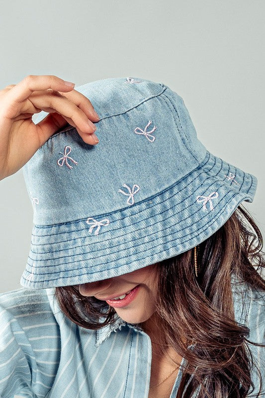 COQUETTE BOW BUCKET HAT
