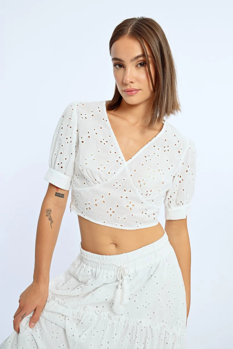 BALLOON SLEEVE EMBROIDERED TOP