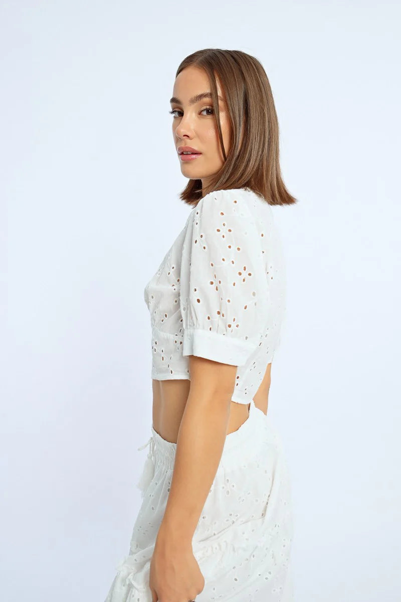 BALLOON SLEEVE EMBROIDERED TOP