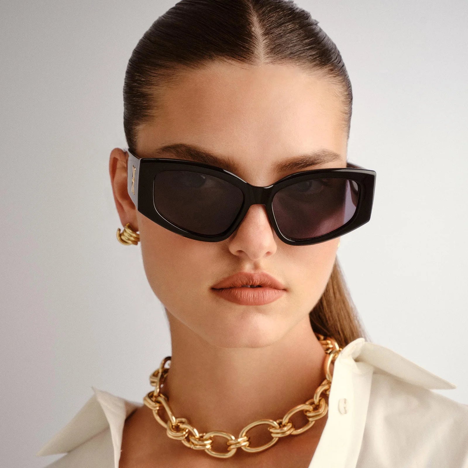 THE HAUNTING SUNGLASSES - BLACK POLARISED