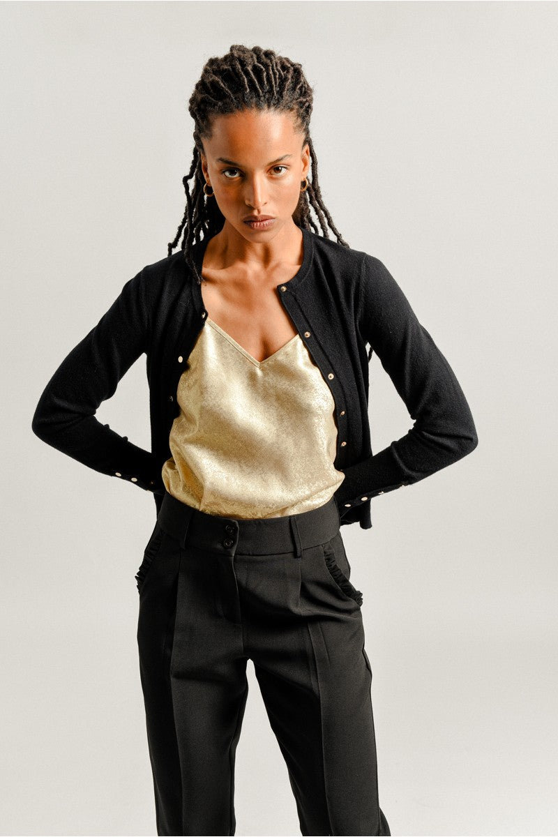 CLASSIC CREWNECK CARDIGAN