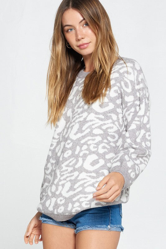 ANIMAL PRINT SWEATER