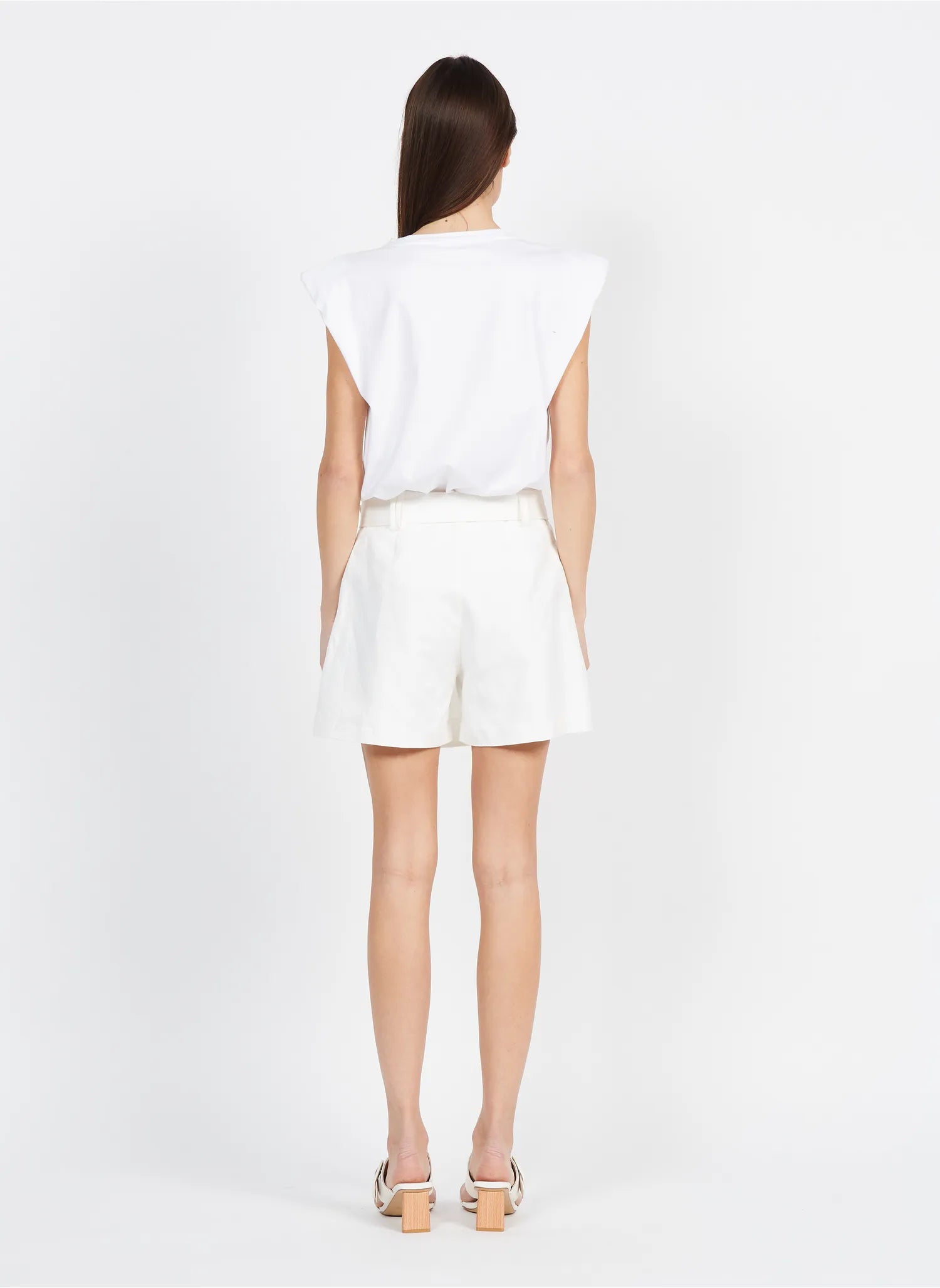 BETTY SKORT - BLANC CASSE