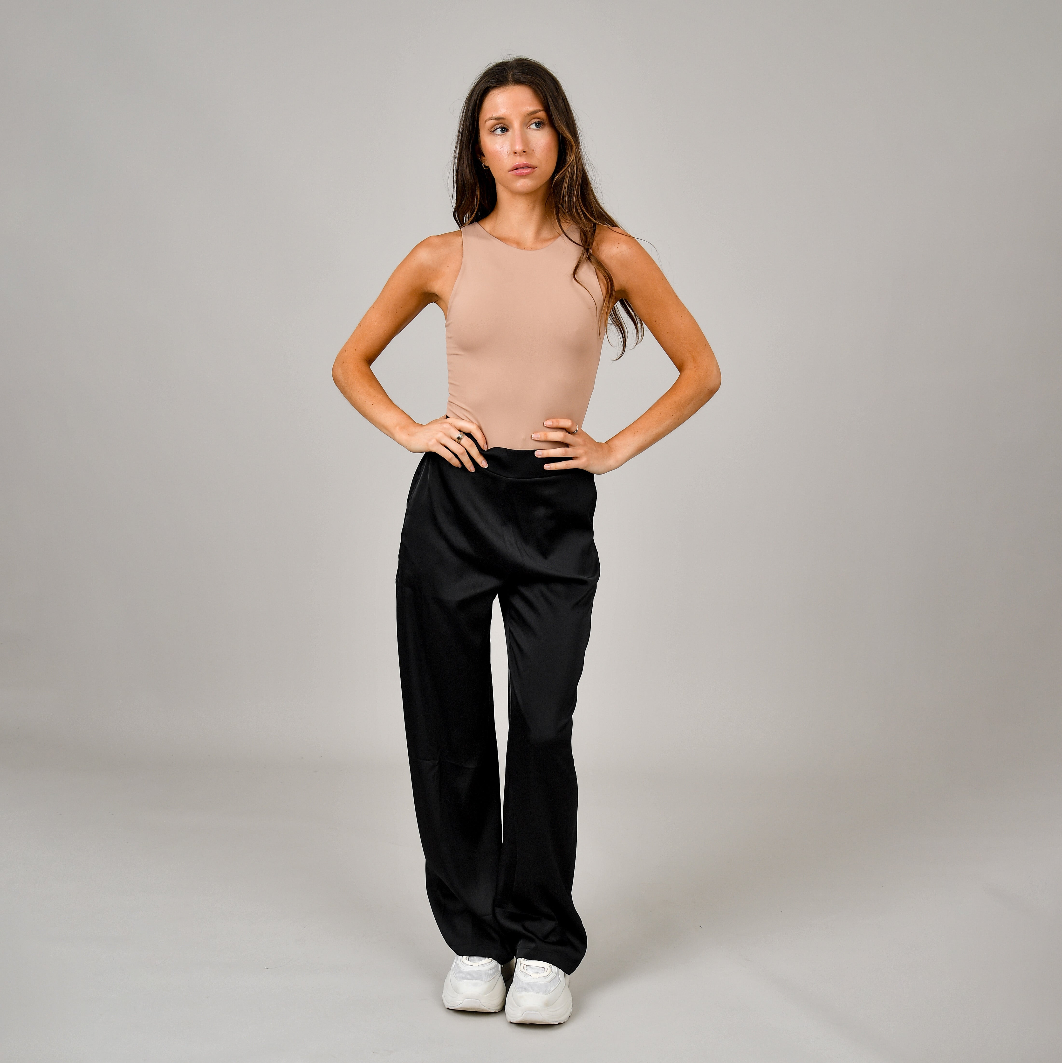 ROXANNA CREWNECK BODYSUIT- LATTE BLUSH (ONLINE ONLY)