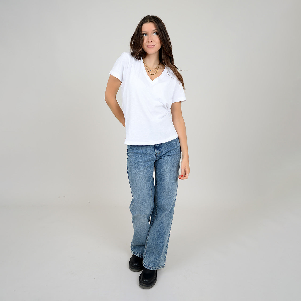 VANNA TEE - WHITE