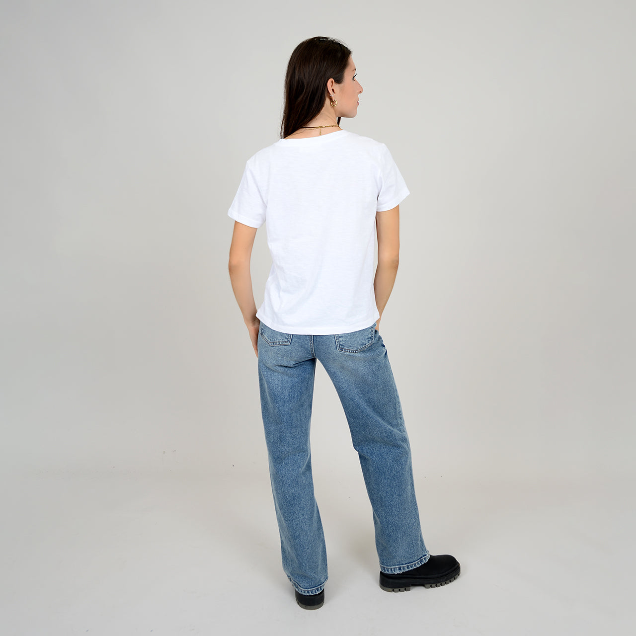 VANNA TEE - WHITE