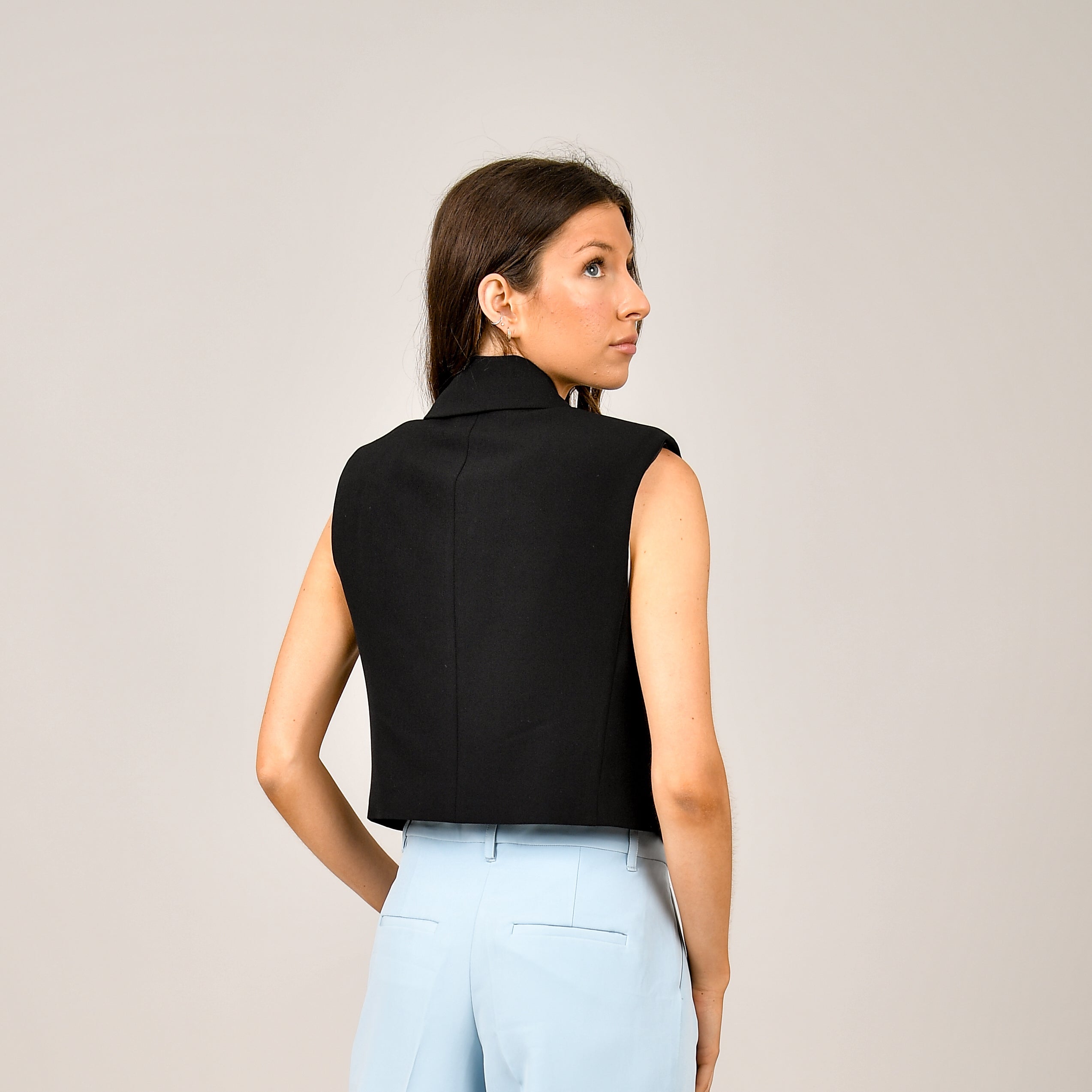 CARLA CROP VEST - BLACK