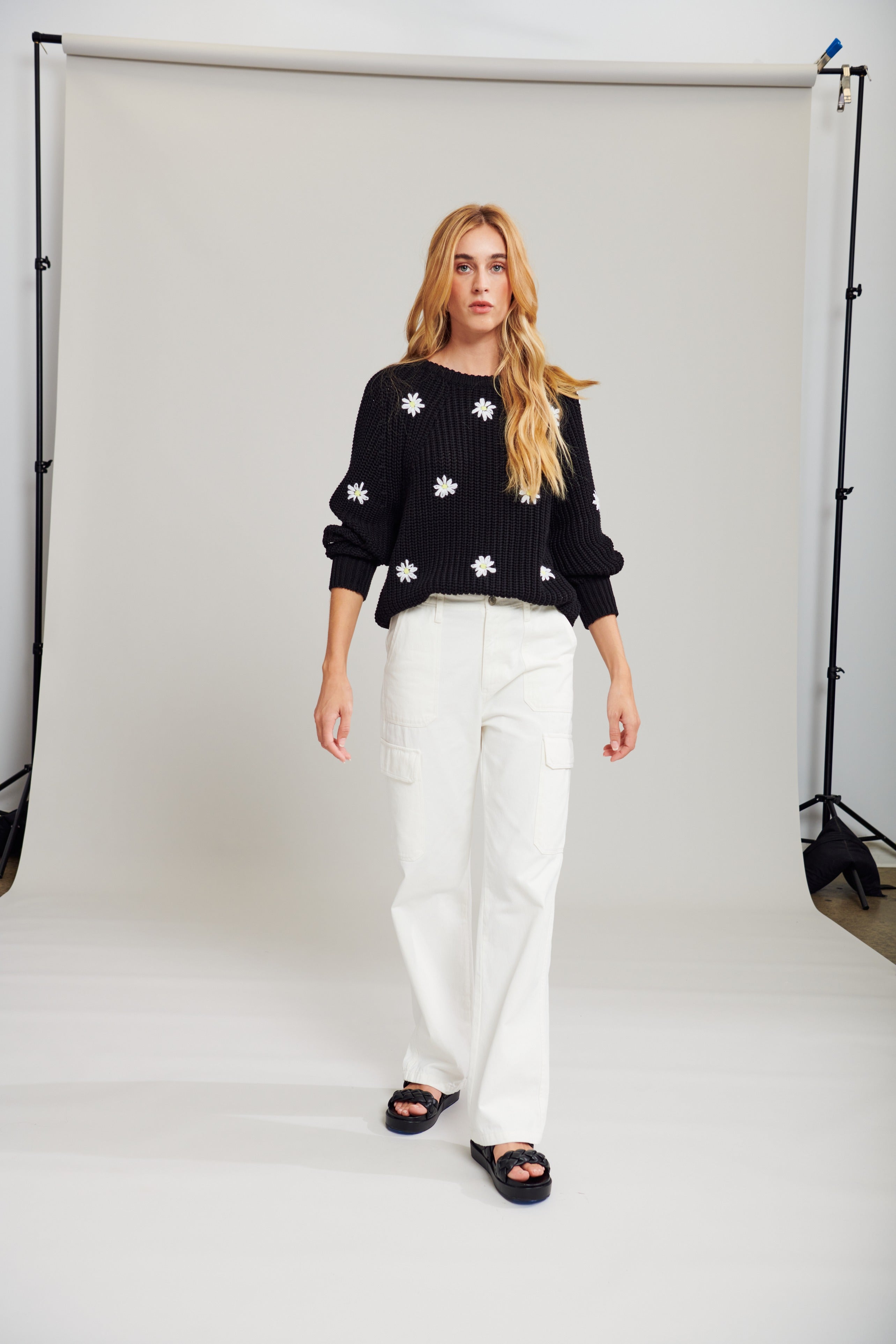 HENDRIX SWEATER - MIDNIGHT DAISY