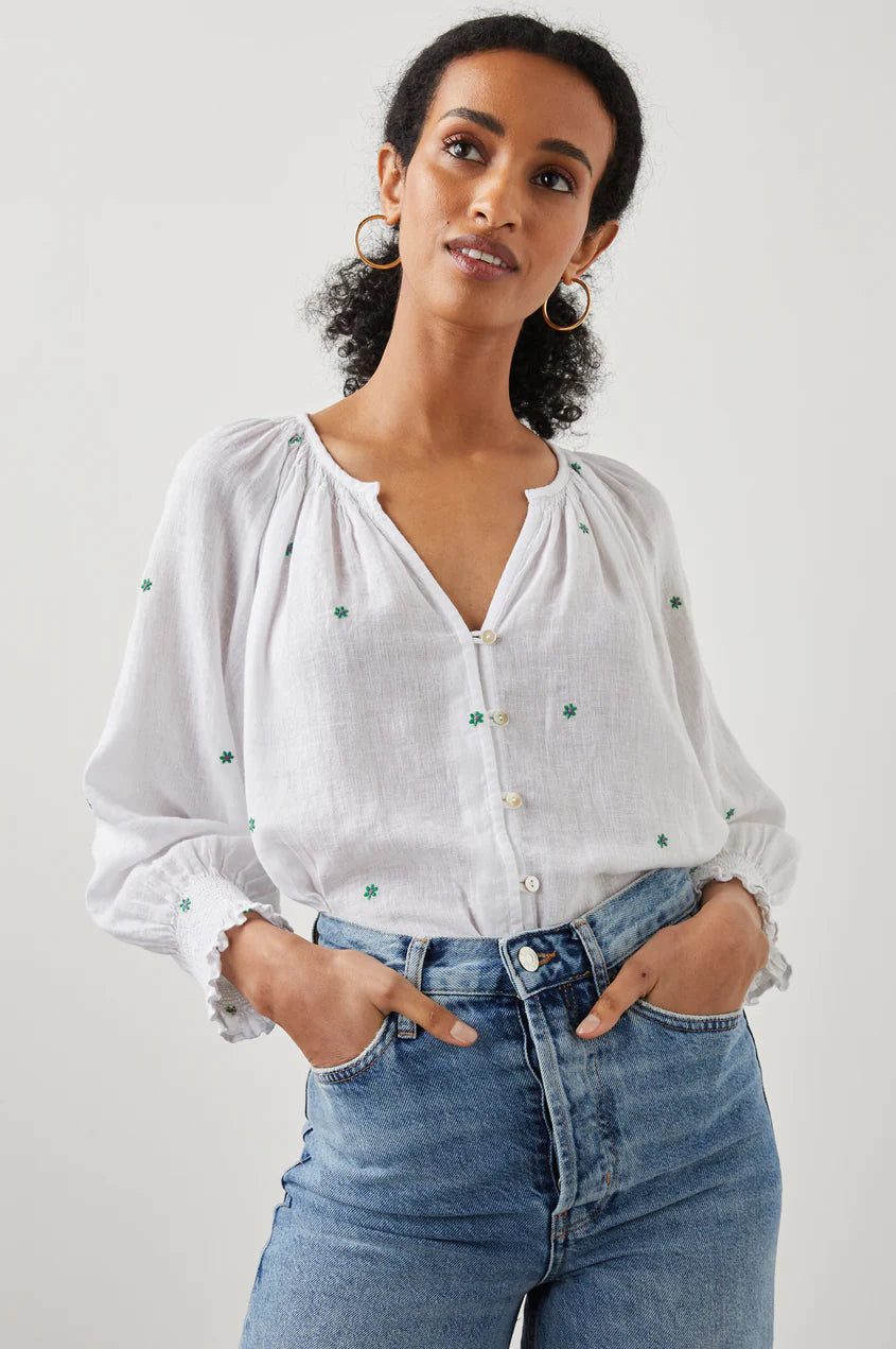MARIAH TOP - GREEN DAISY EMBROIDERY