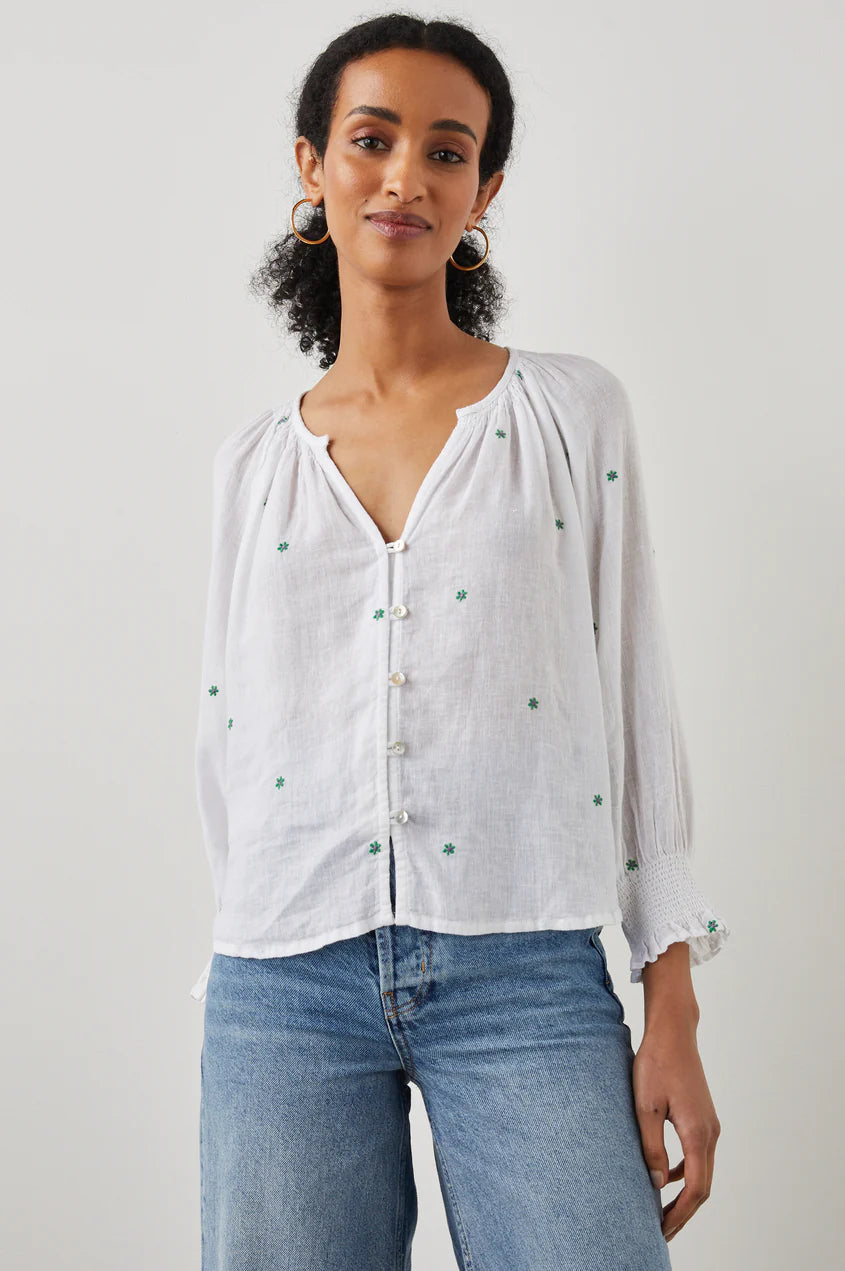MARIAH TOP - GREEN DAISY EMBROIDERY