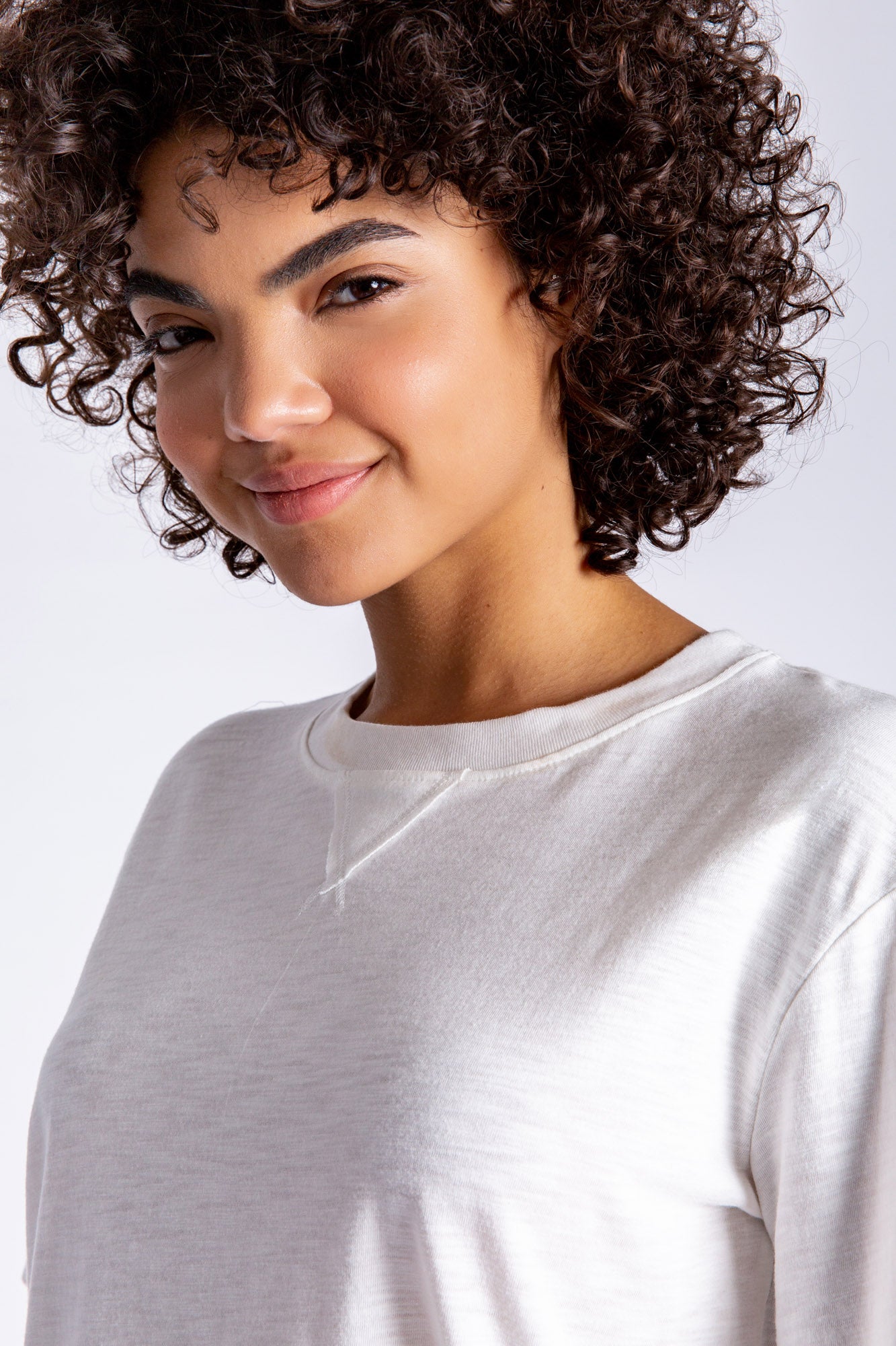 BACK TO BASICS LOUNGE TEE - IVORY