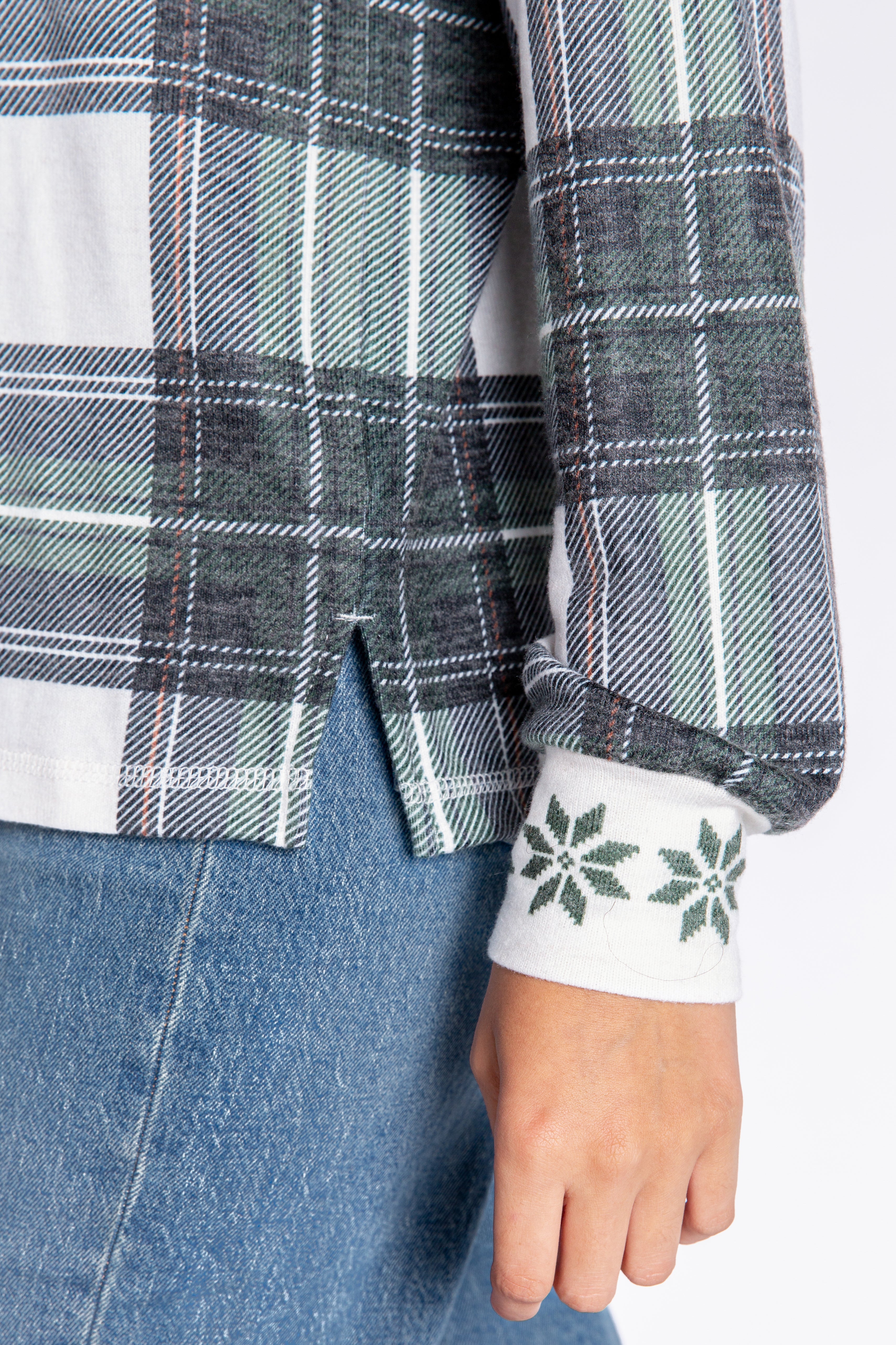 PINE WOODS PLAID LONG SLEEVE TOP