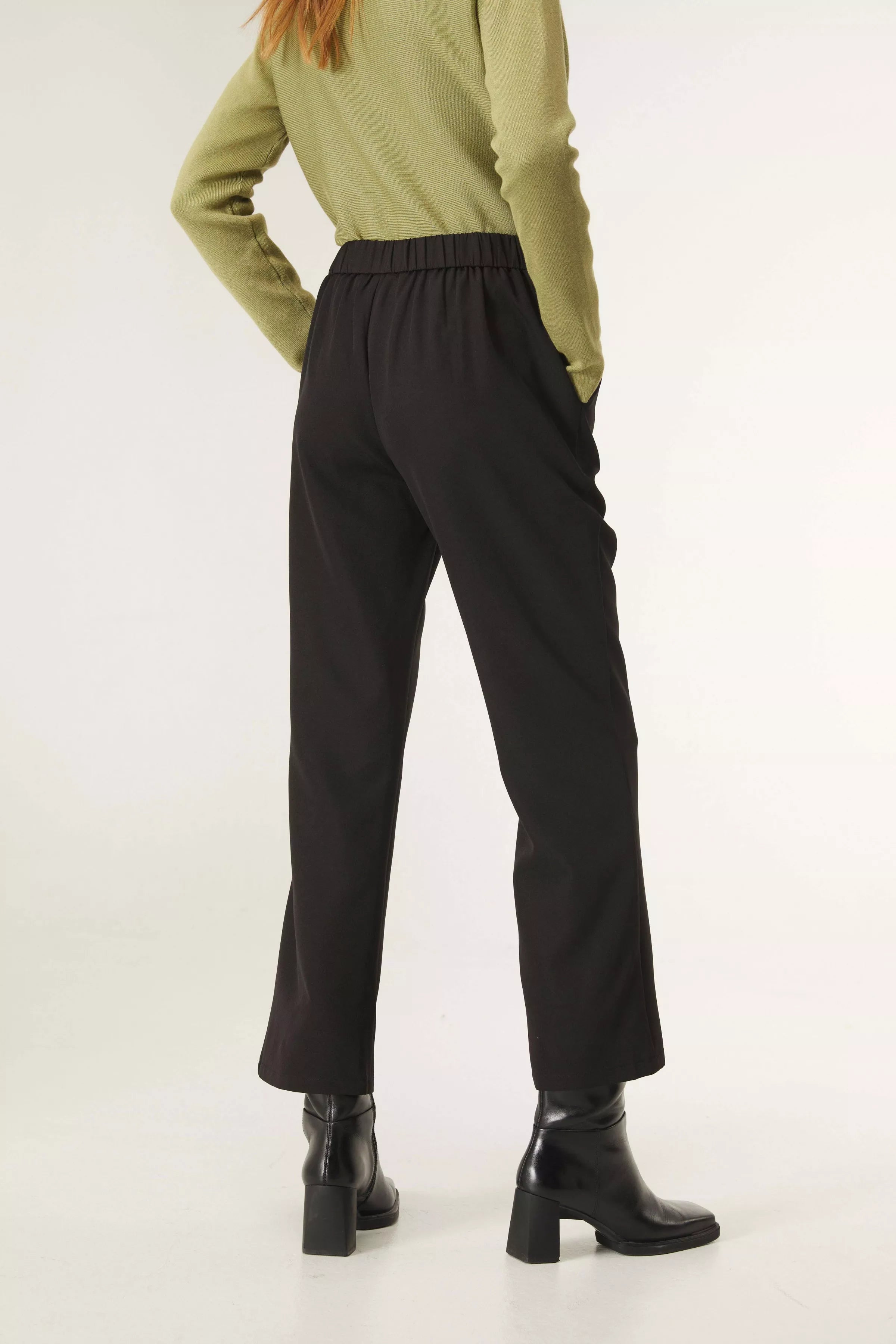 BLACK STRAIGHT-LEG TROUSERS