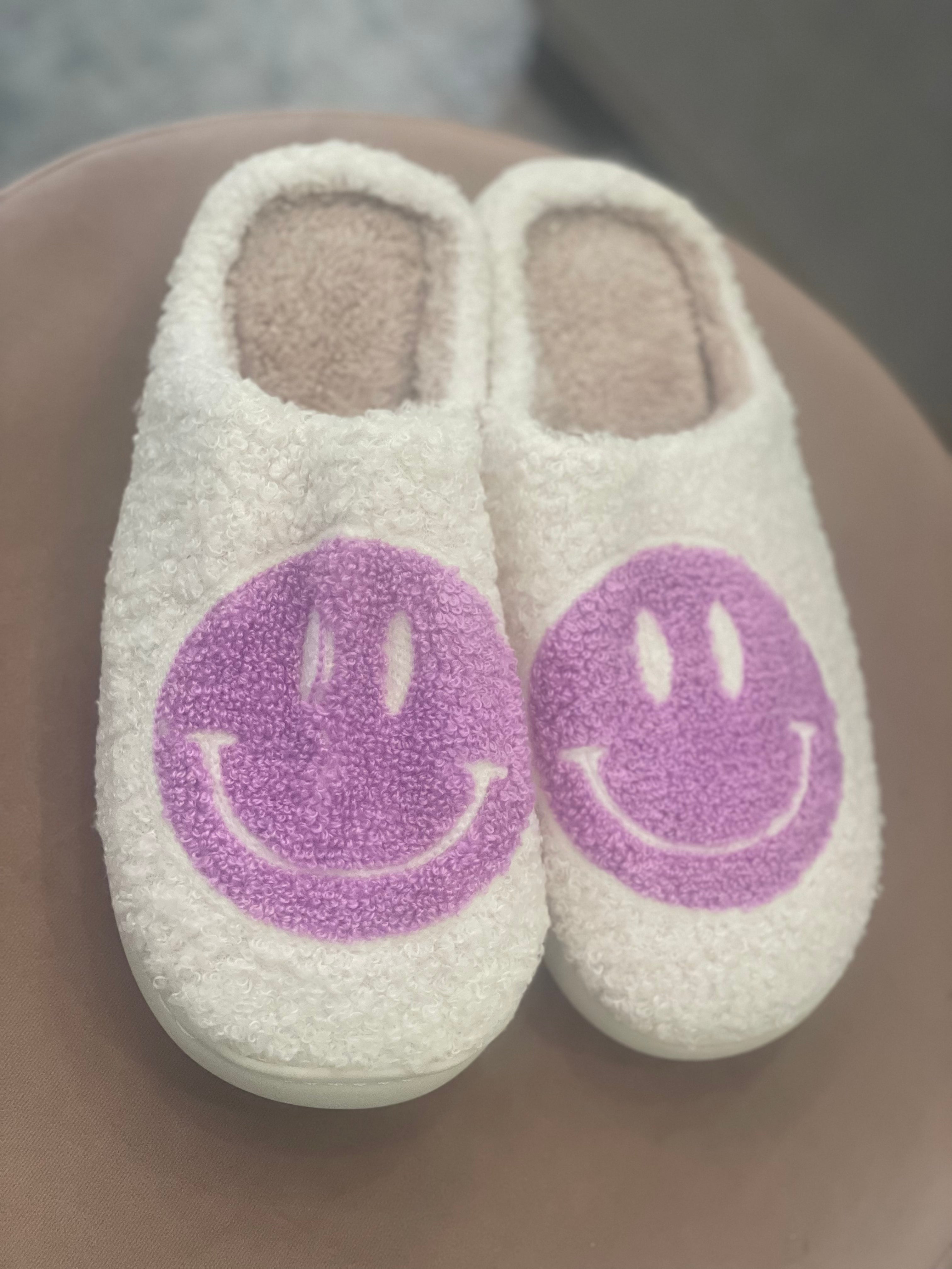 SMILEY TEDDY SLIPPERS (VARIOUS COLOURS)