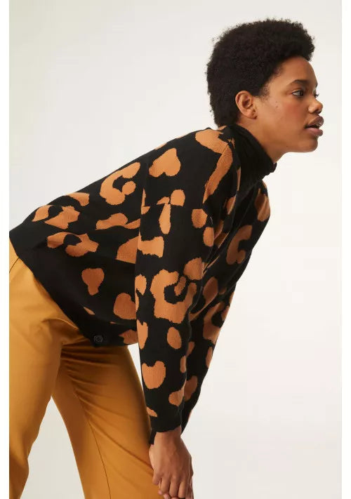 LEOPARD PRINT JACQUARD CARDIGAN