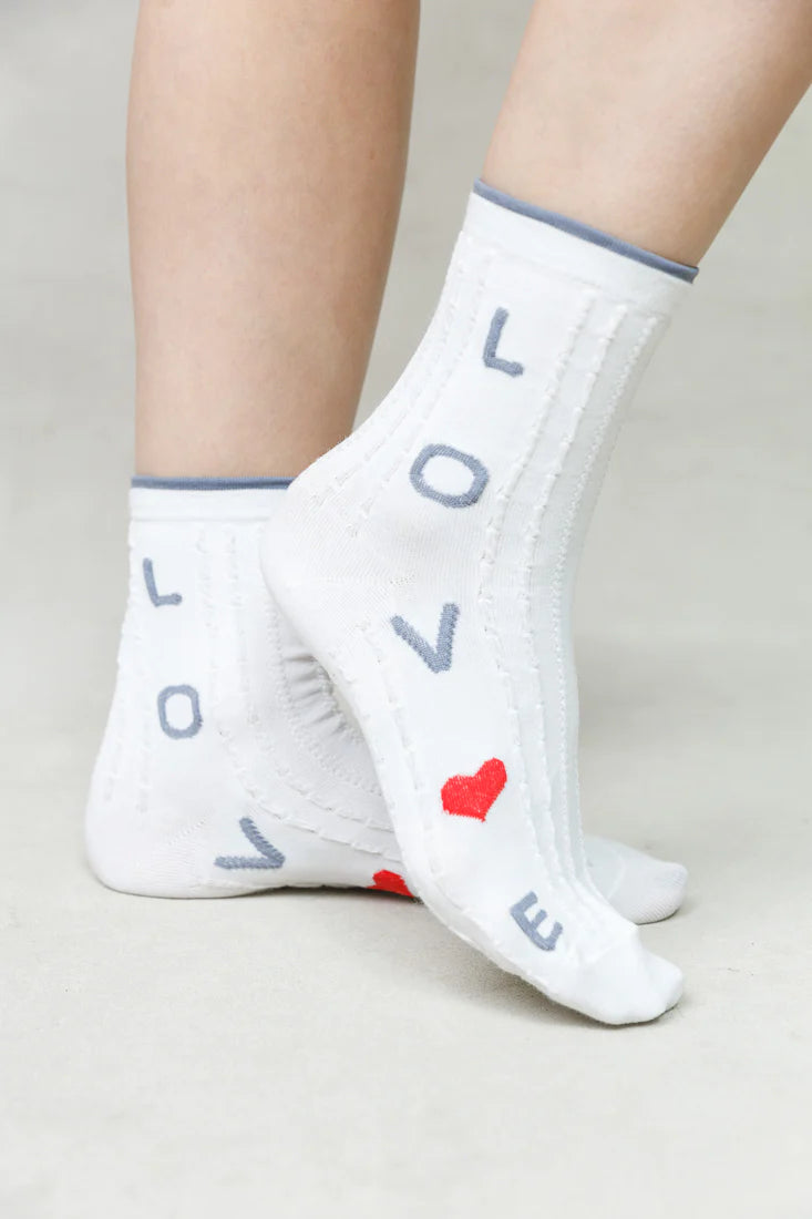 LOVE SOCKS