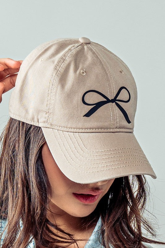 RELAXED FIT BOW CAP