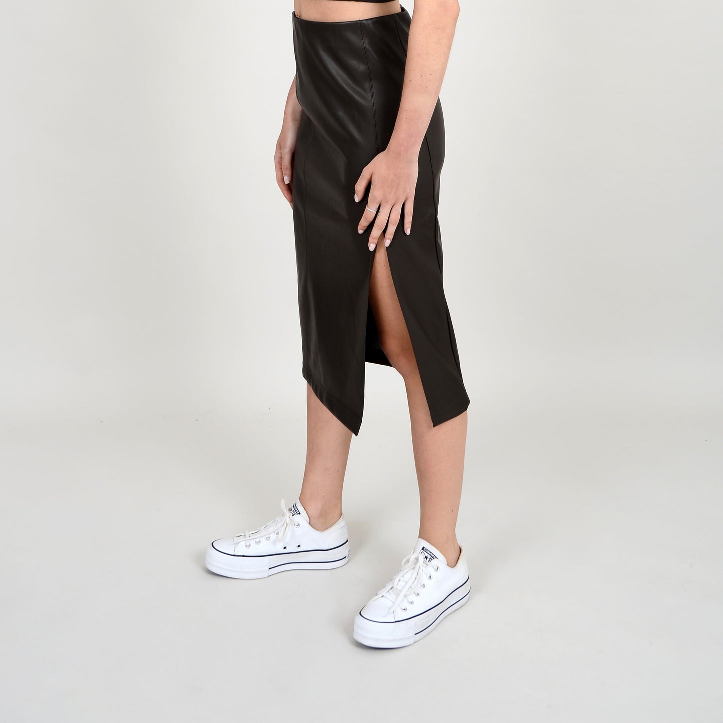 TRIDANE FITTED SKIRT - BLACK