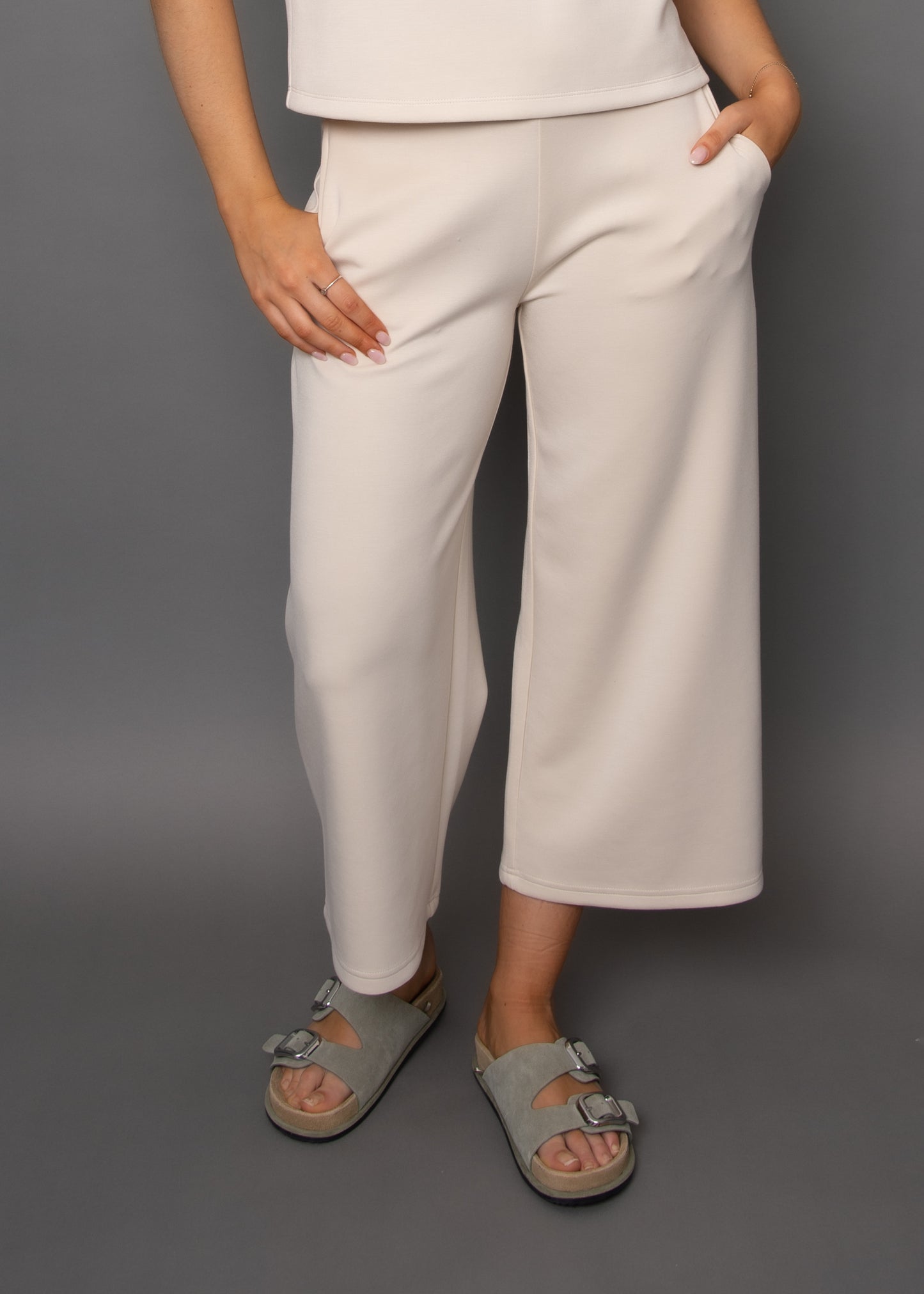VICTORIA SOFT KNIT CROPPED PANT - CREAMERY