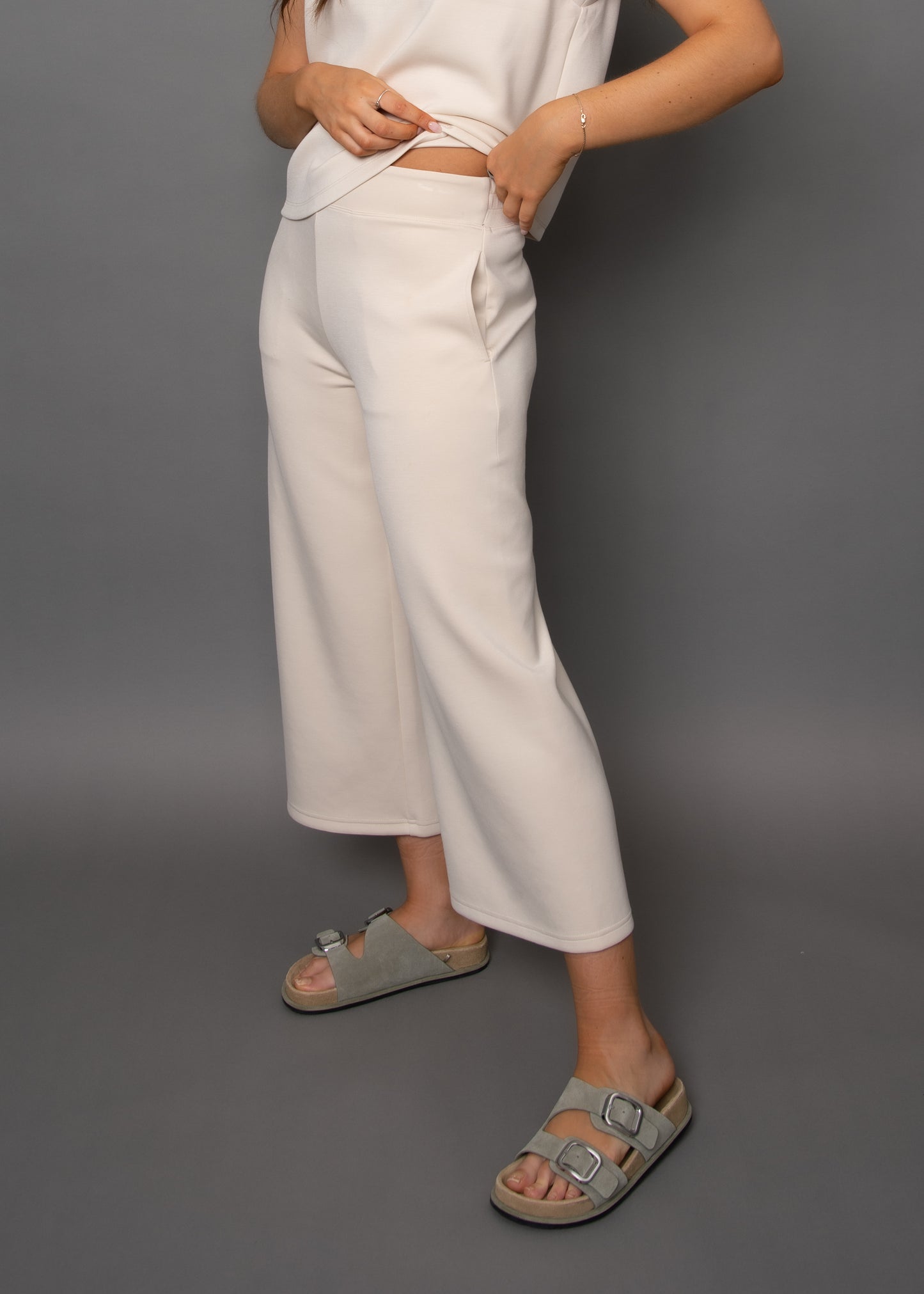 VICTORIA SOFT KNIT CROPPED PANT - CREAMERY