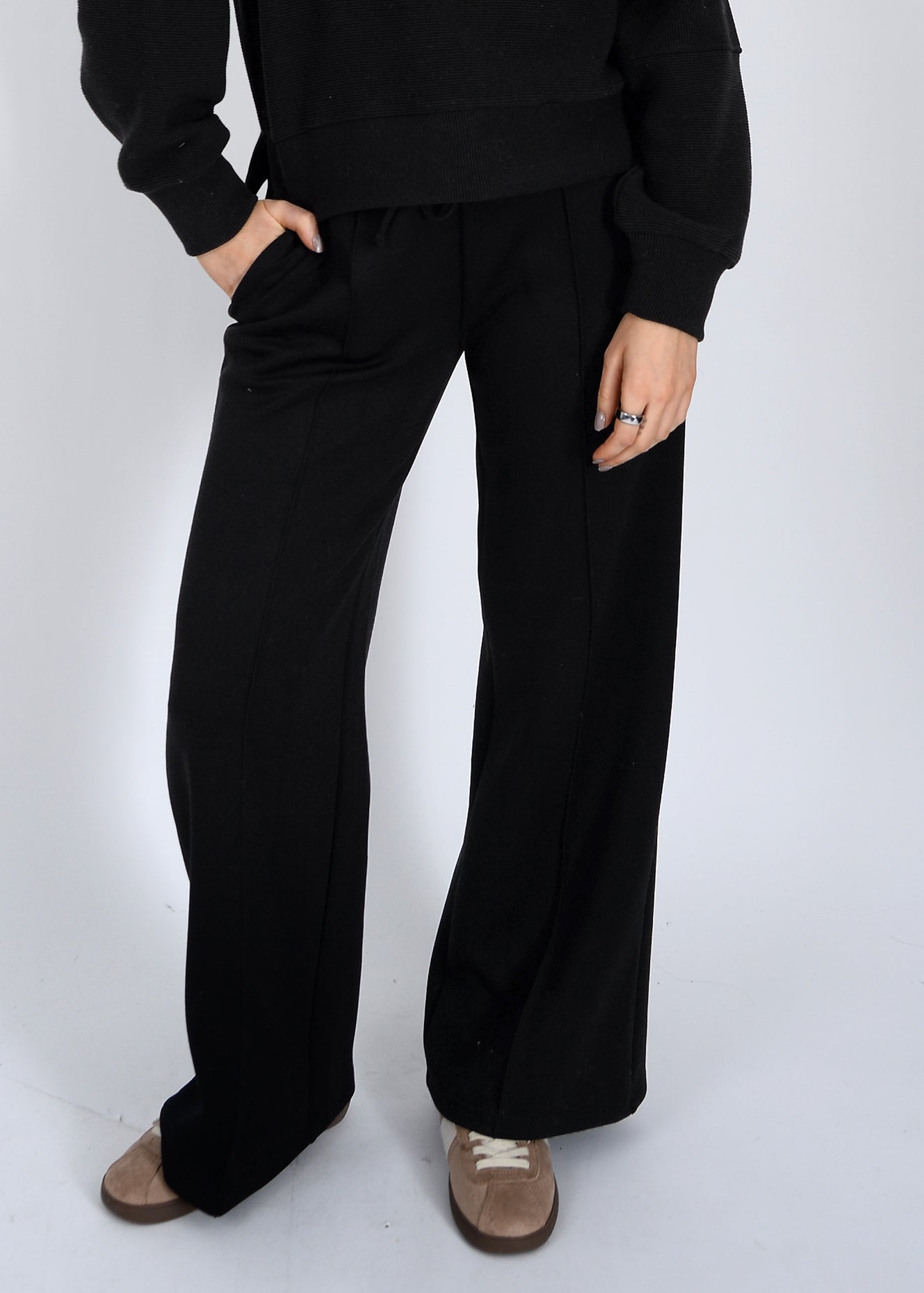 PRIDA SOFT KNIT PANT - BLACK