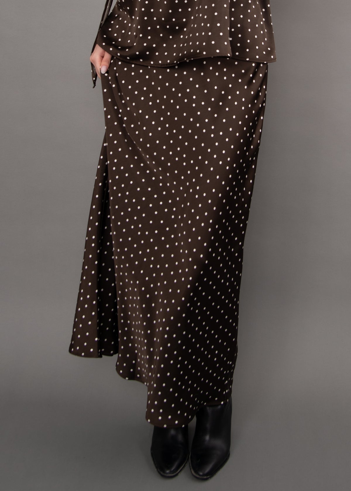 ALICENT SATIN MAXI SKIRT - BROWN POLKA