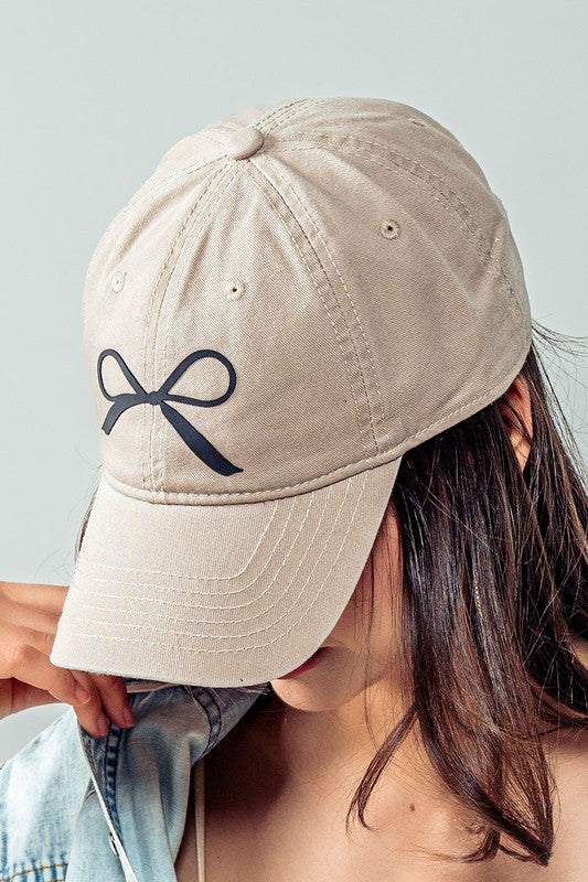 RELAXED FIT BOW CAP