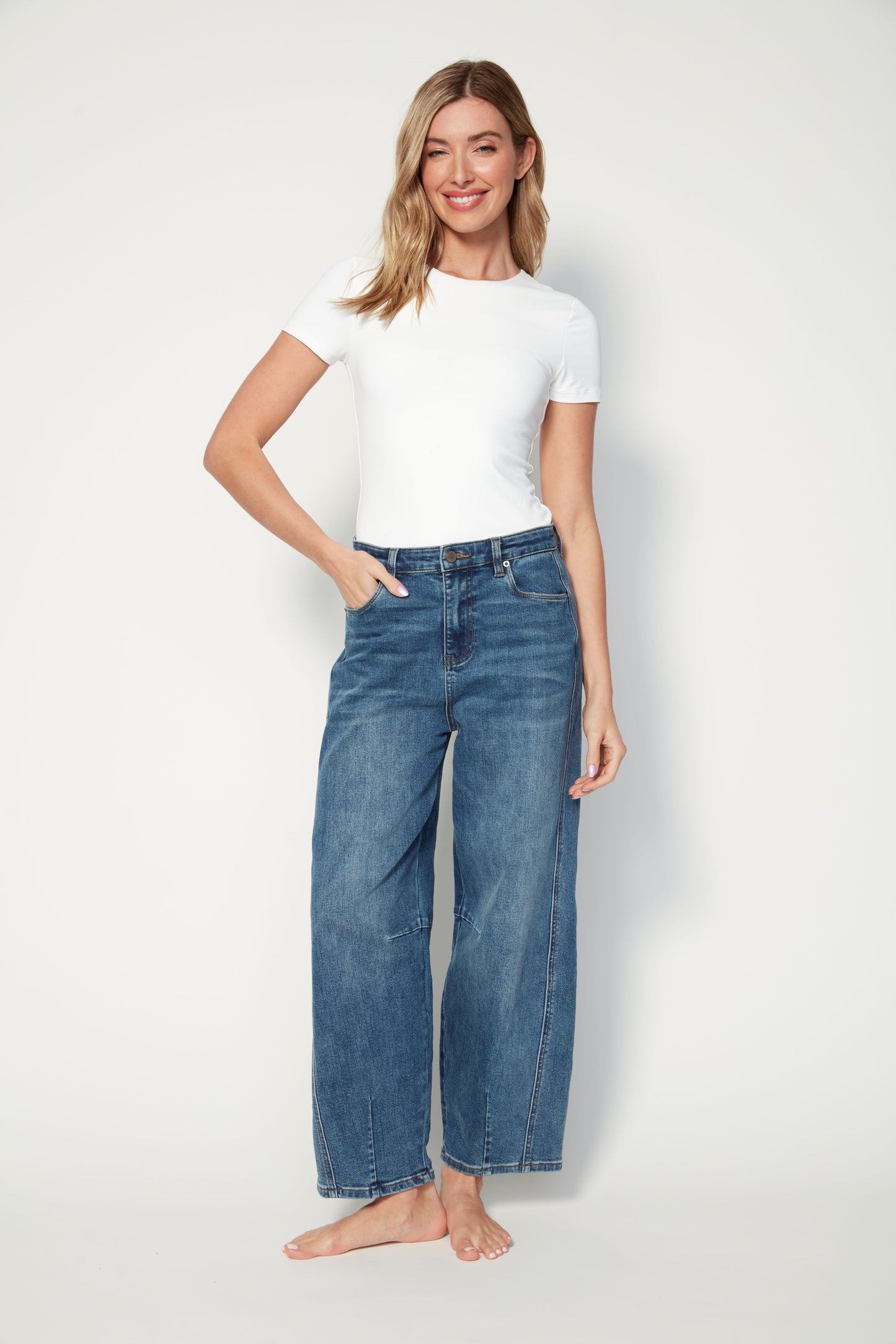 ROXI SHORT SLEEVE TOP - WHITE