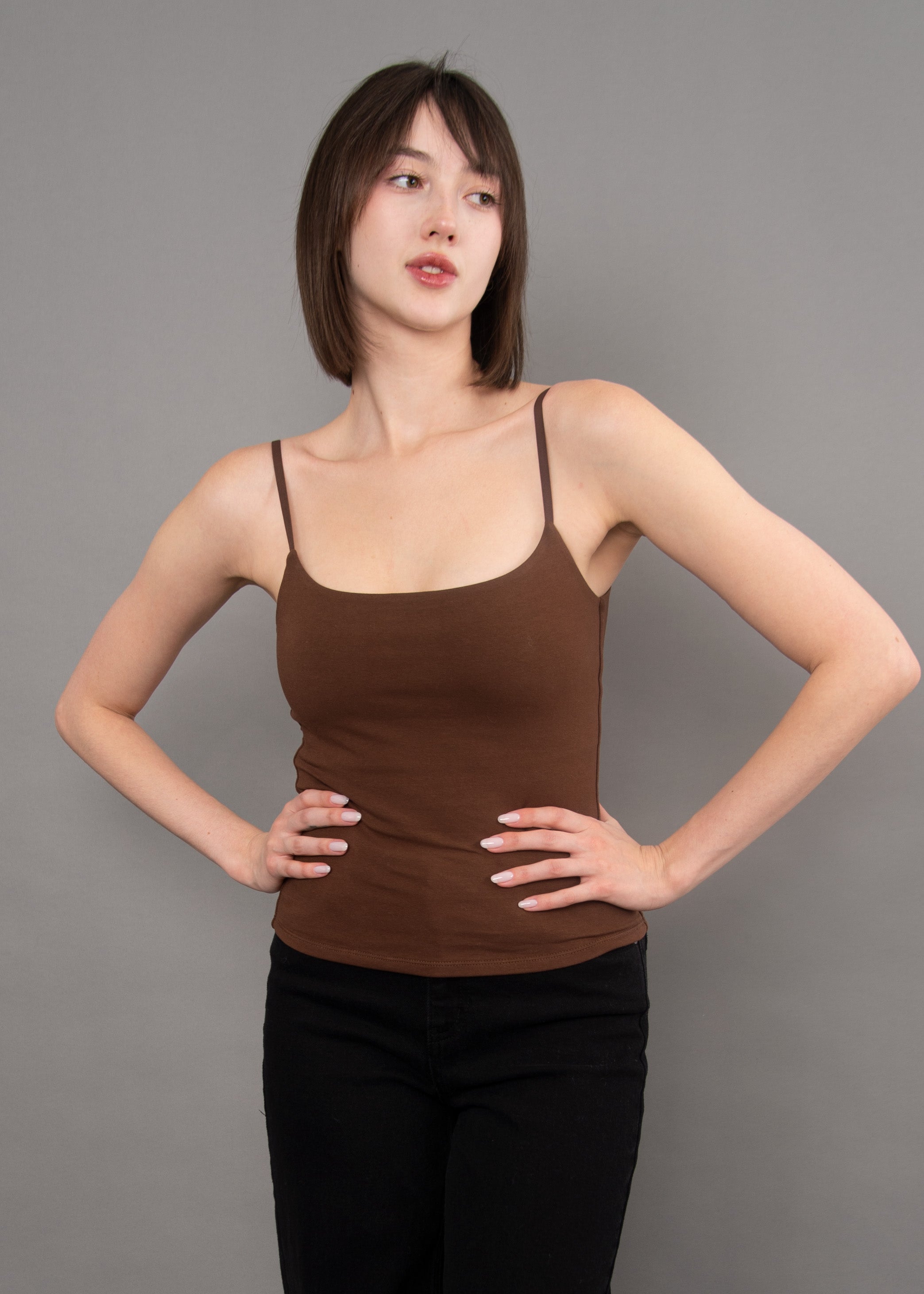 RILA CAMI TOP - MAHOGANY