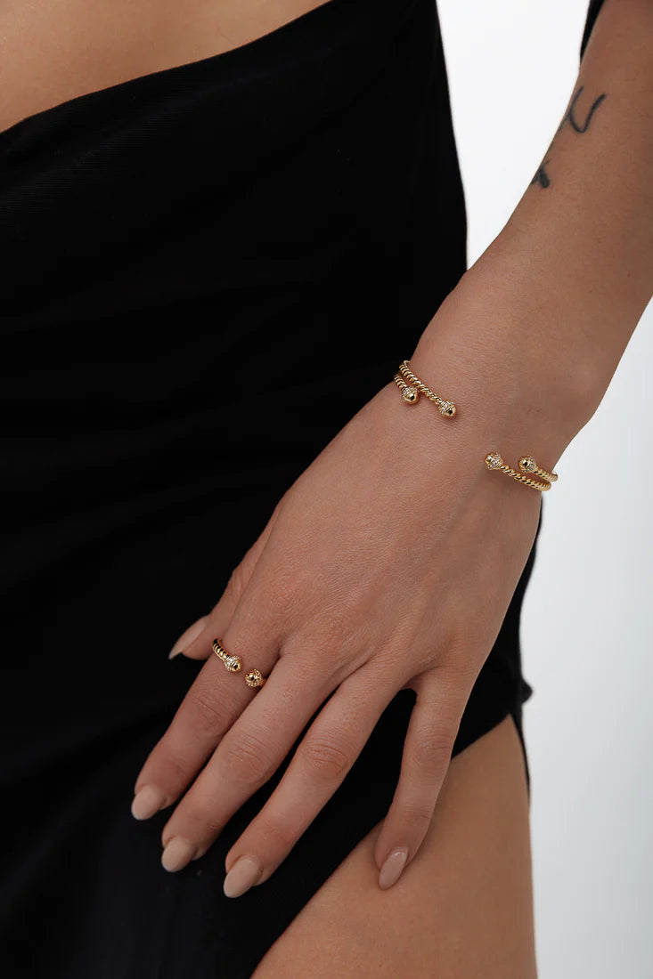 TWISTED BANGLE (GOLD OR SILVER)