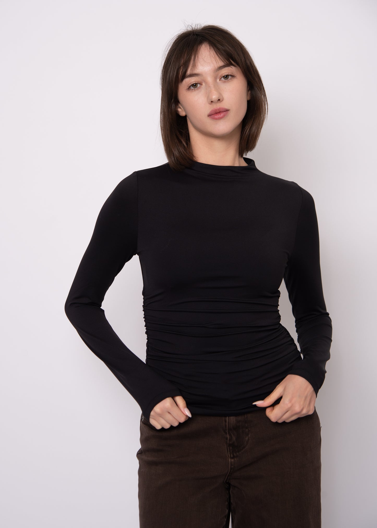 YVE FUNNEL NECK RUCHED TOP - BLACK