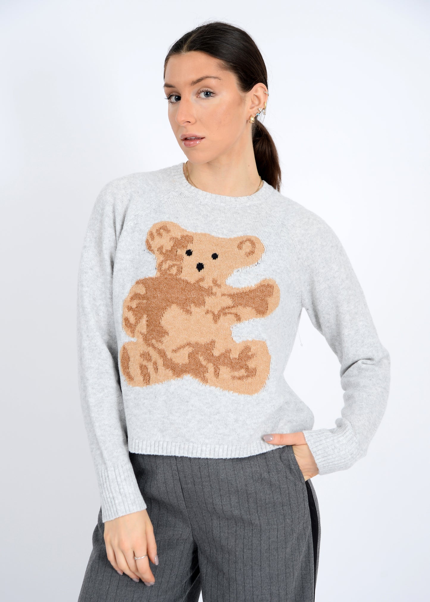 KORE SWEATER