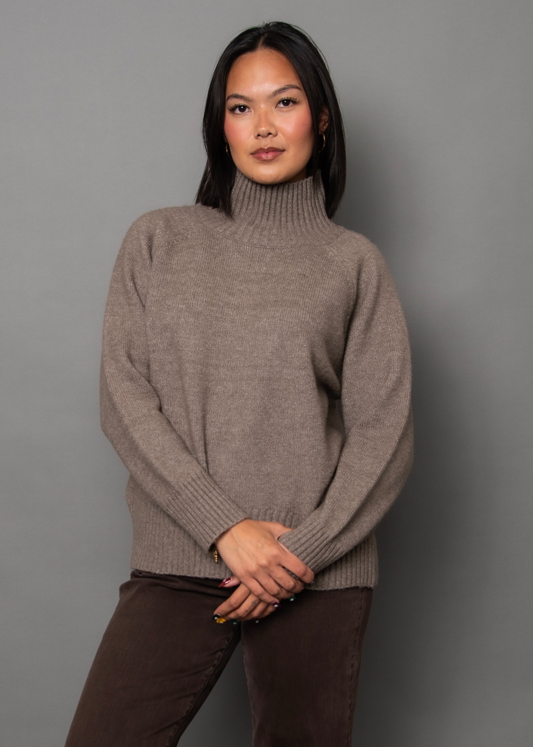 ANTHOUSA SWEATER