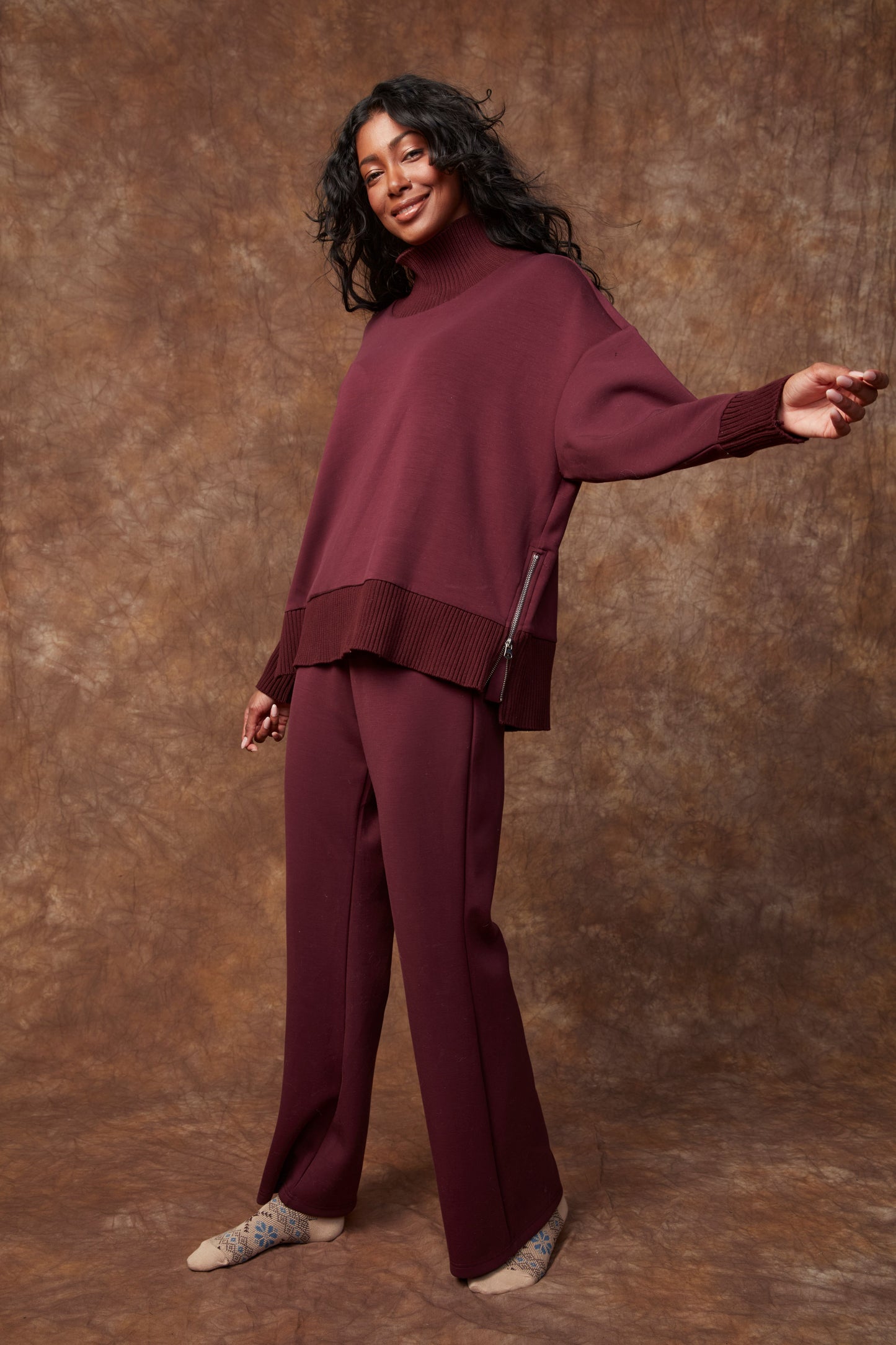 FLORINE SOFT KNIT FLARE PANTS - PRUNE