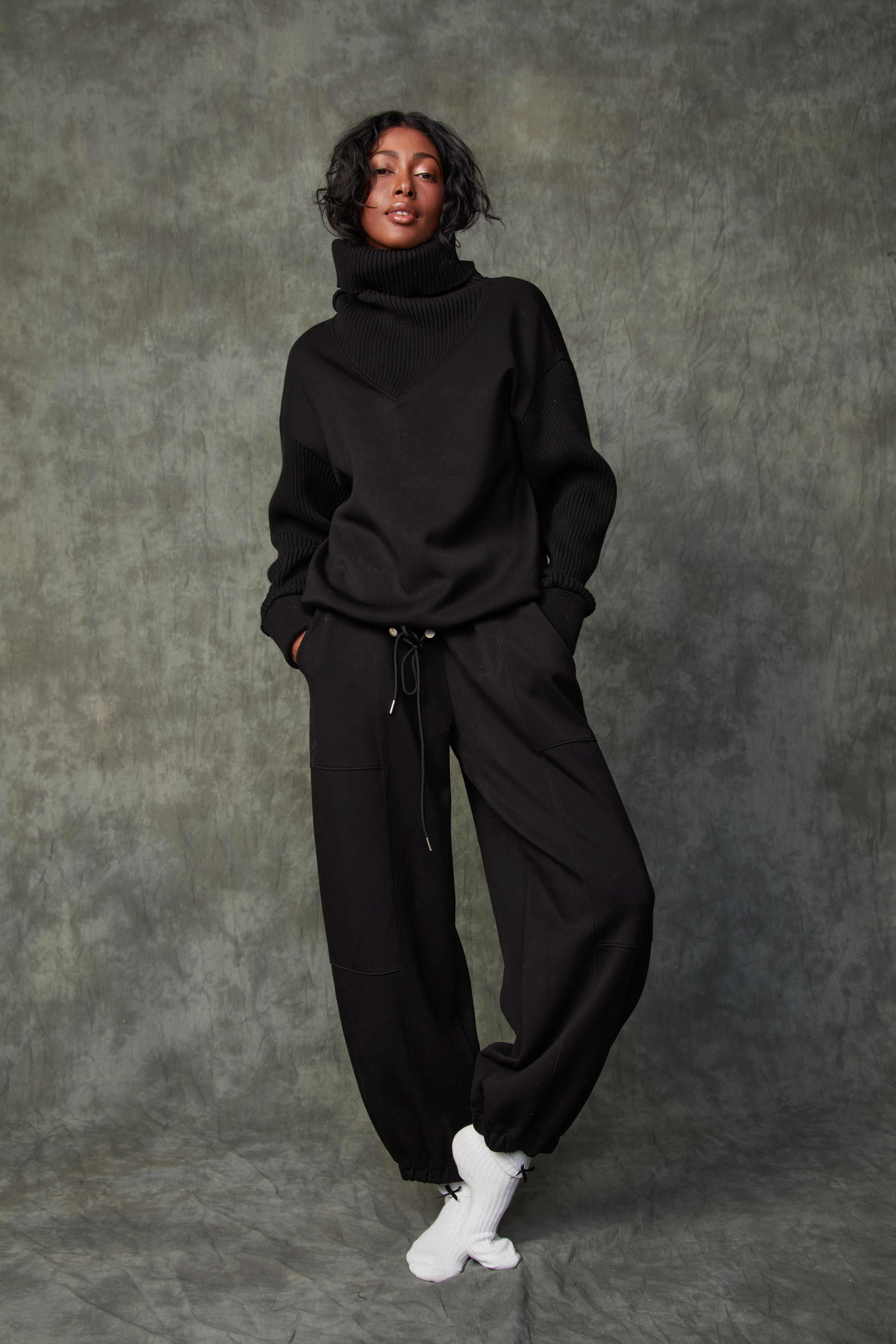 JAN SOFT KNIT BARREL PANT - BLACK