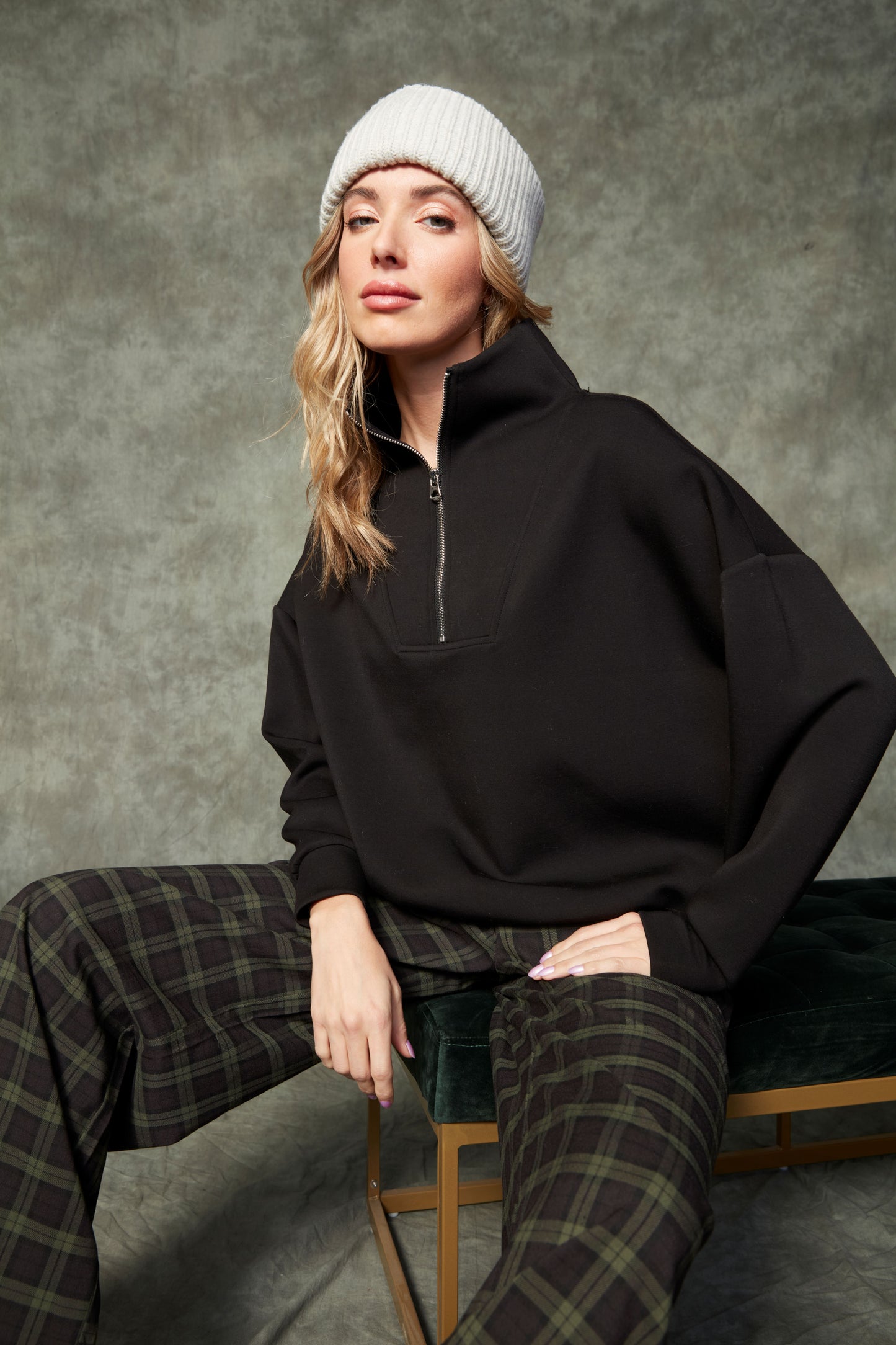 SEANNI SOFT KNIT QUARTER ZIP - BLACK