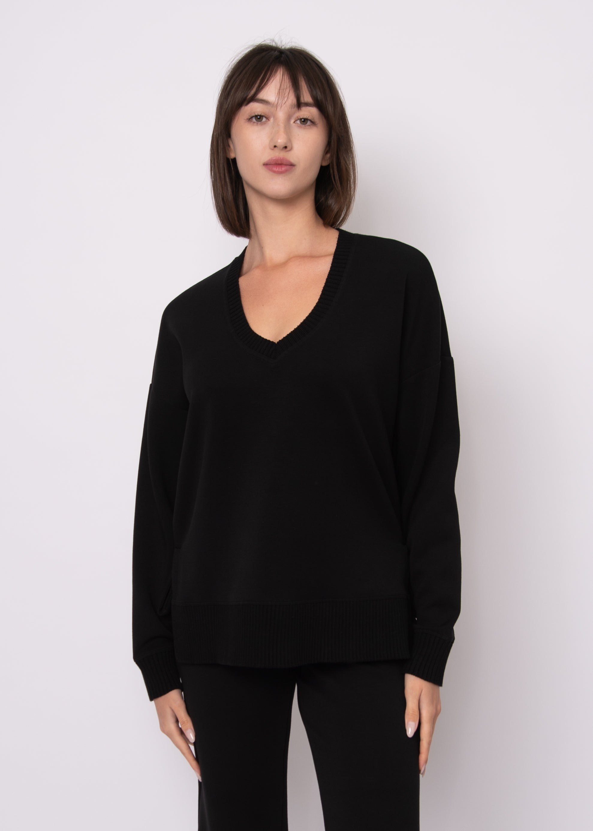 VIXIE SOFT KNIT RIB SWEATER - BLACK