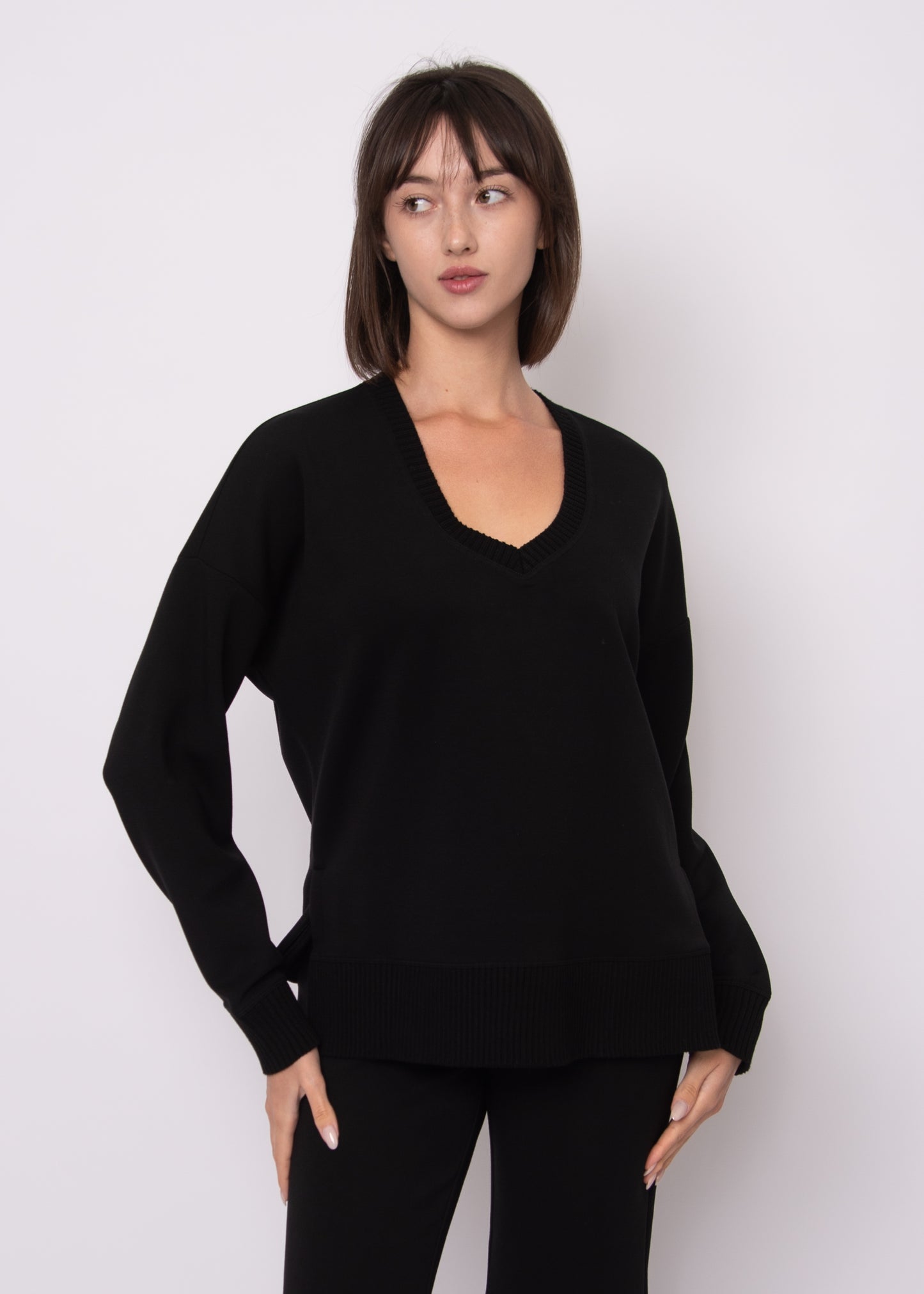VIXIE SOFT KNIT RIB SWEATER - BLACK