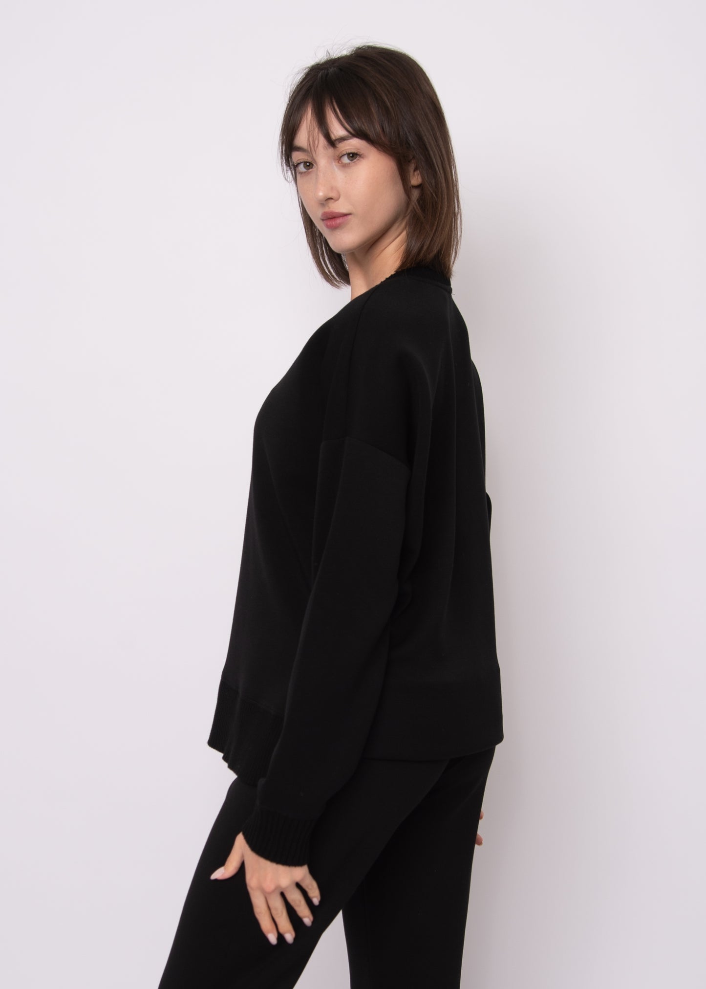 VIXIE SOFT KNIT RIB SWEATER - BLACK