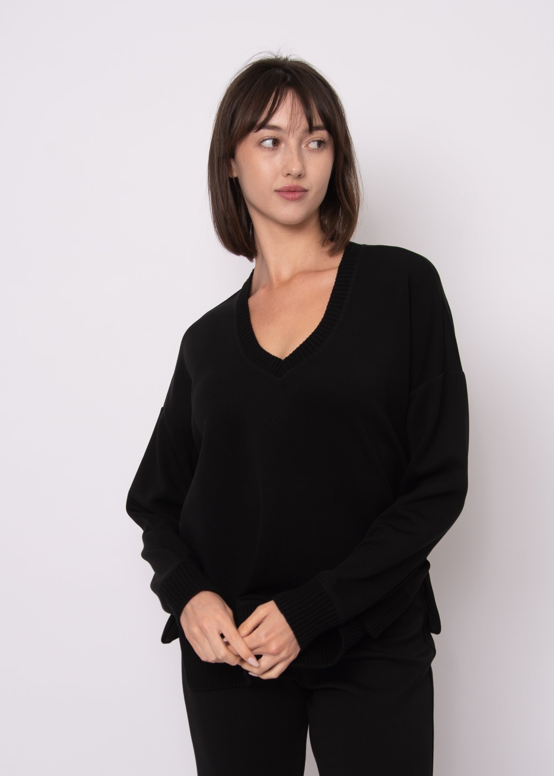 VIXIE SOFT KNIT RIB SWEATER - BLACK