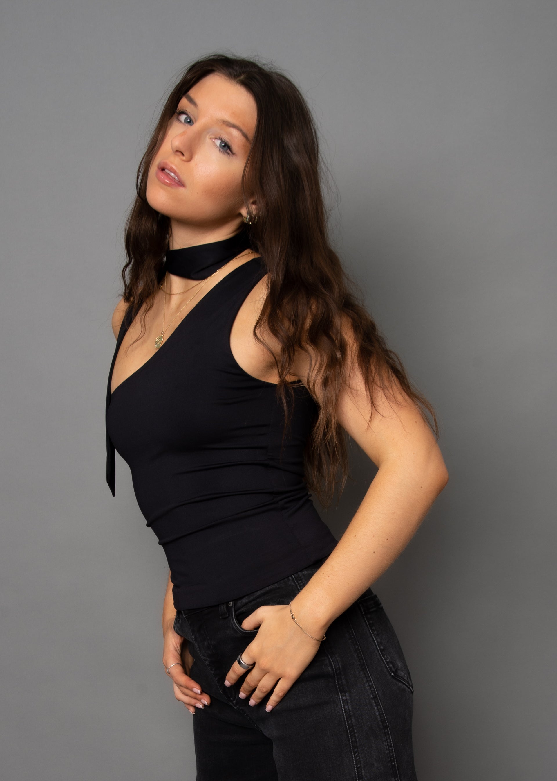 SUNNY NECK TIE TOP - BLACK