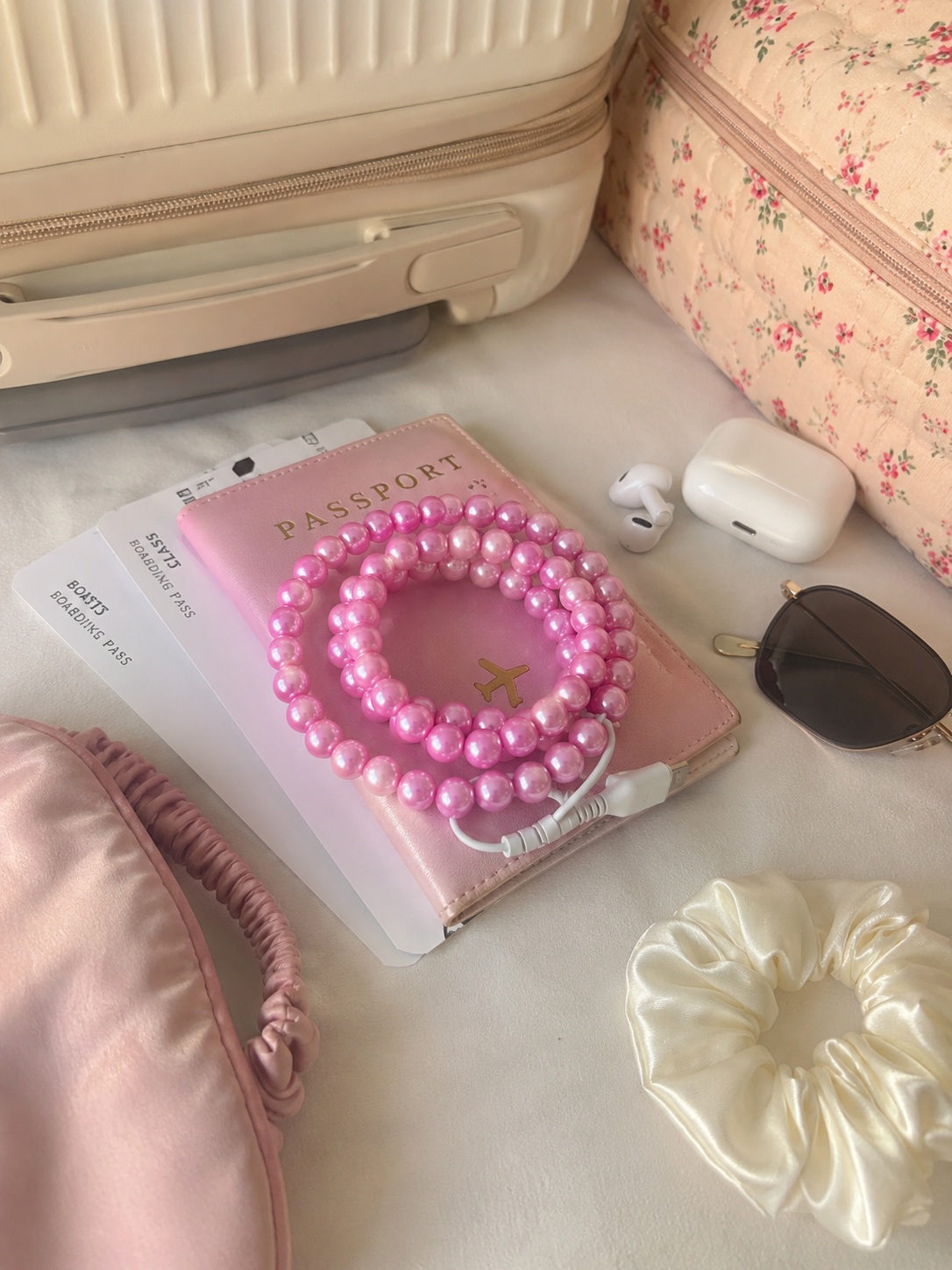 UNIVERSAL BEADED CHARGER (VARIOUS COLOURS)