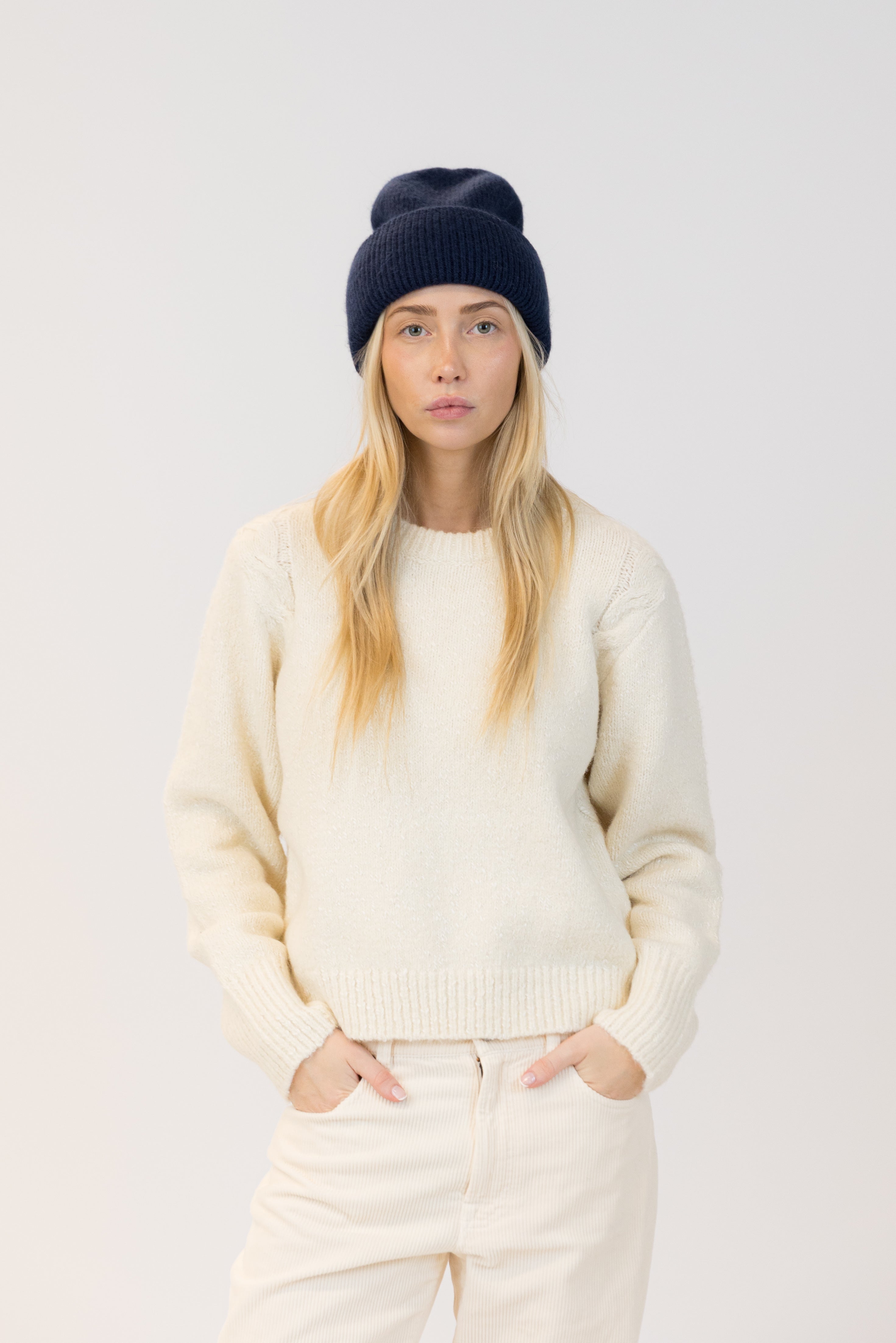APRES SKI HAT (VARIOUS COLOURS)