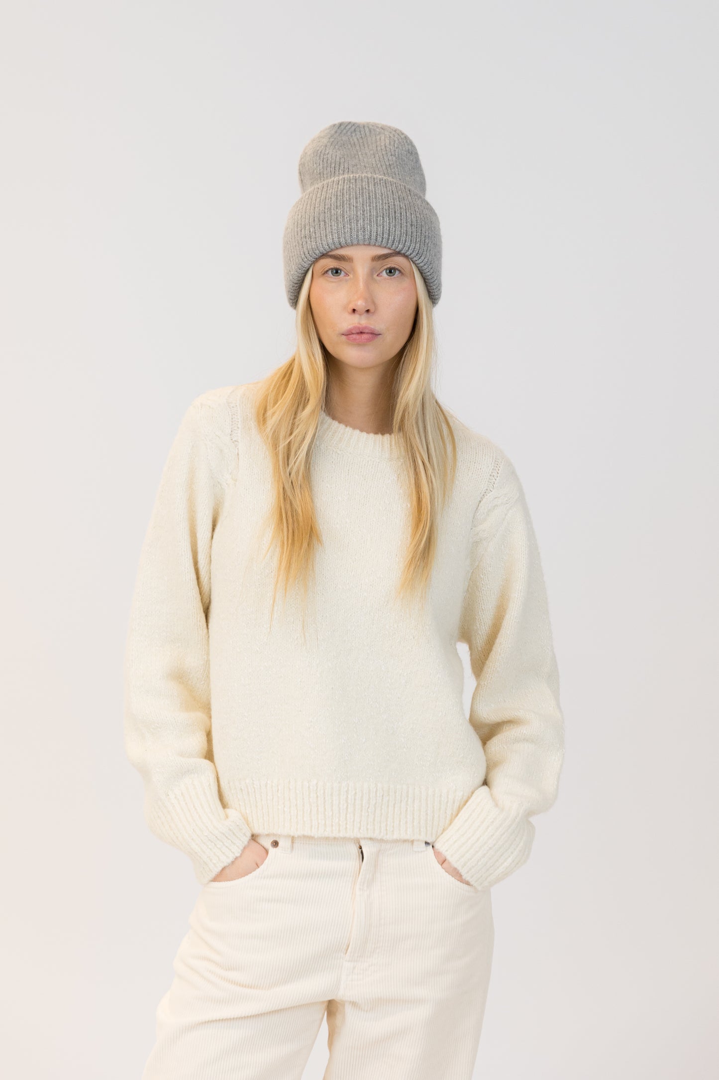APRES SKI HAT (VARIOUS COLOURS)
