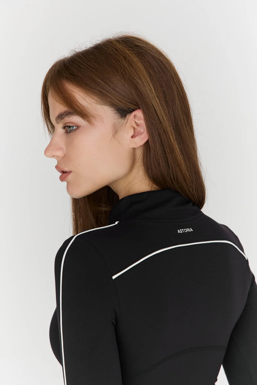 AIRVIVE HALF ZIP JACKET - BLACK/CREAM