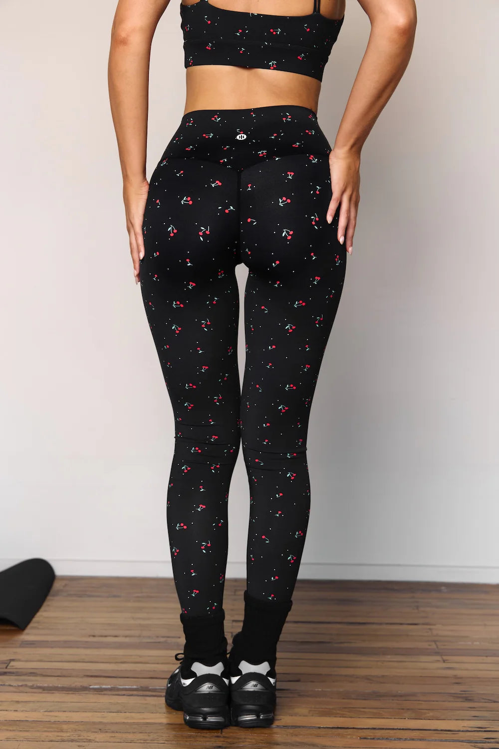 LUXE BLOSSOM FULL LENGTH LEGGING - BLACK CHERRY