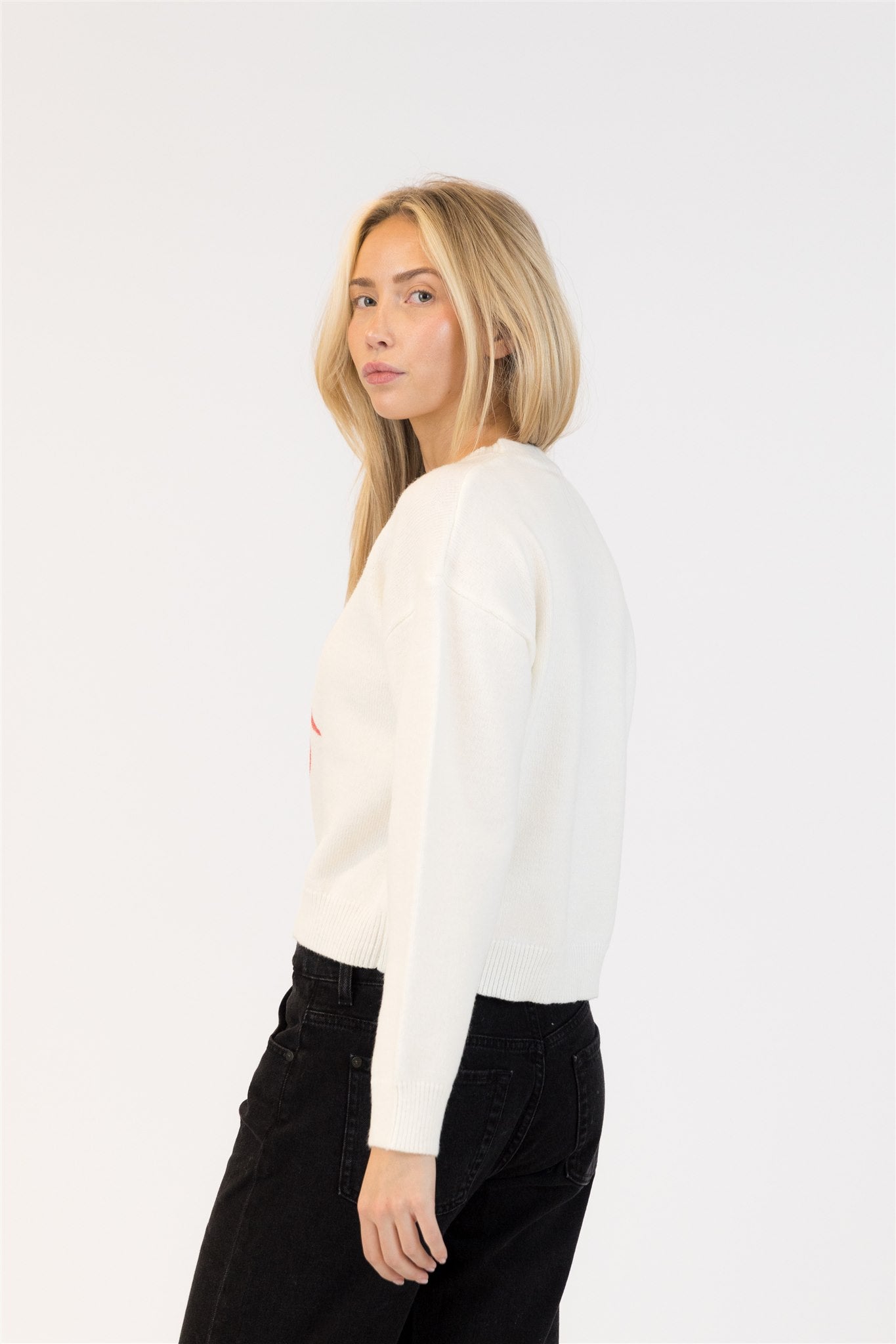 AVERY CHERRY SWEATER