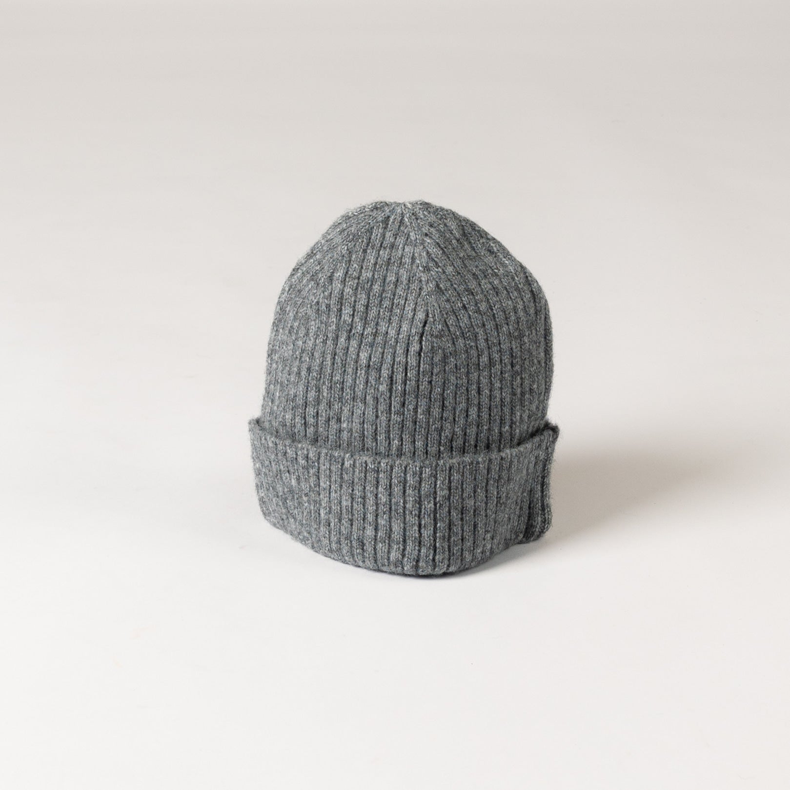 BEANIE (VARIOUS COLOURS)