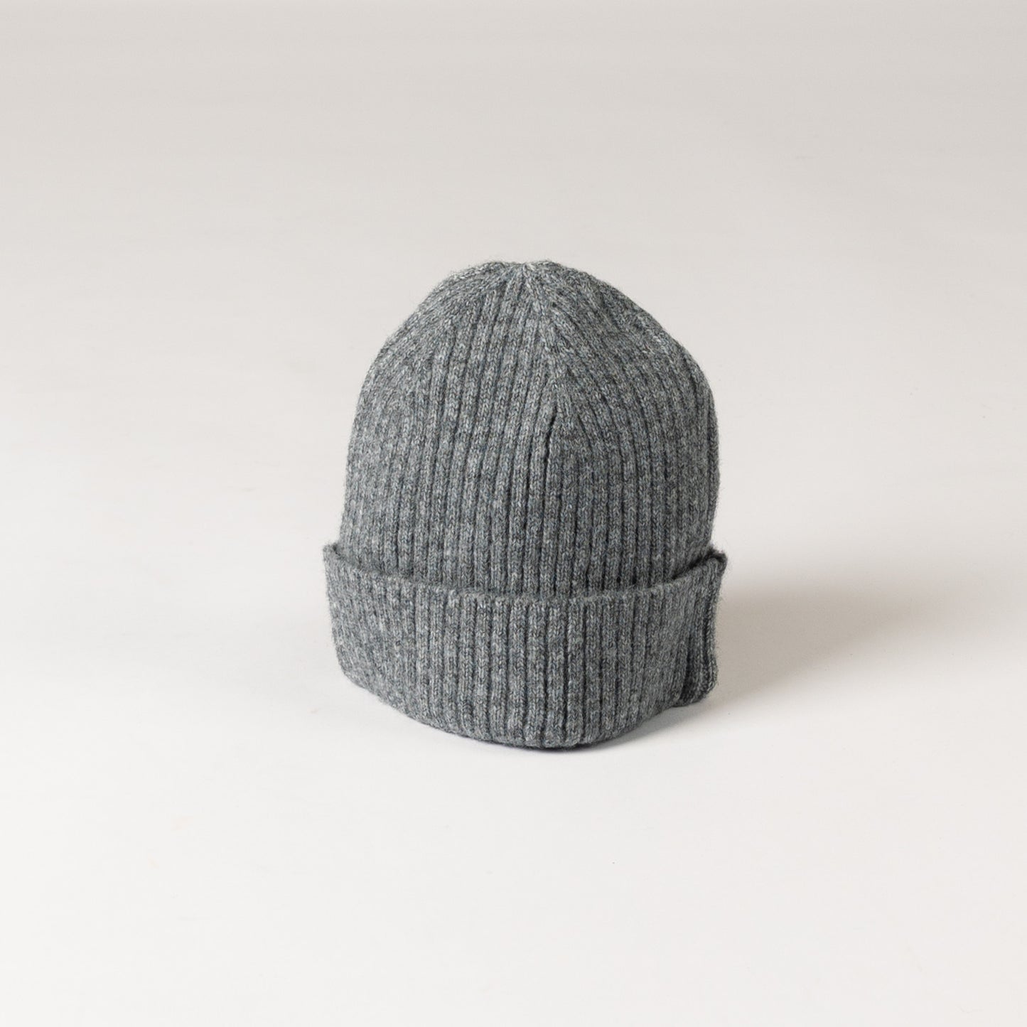 BEANIE (VARIOUS COLOURS)