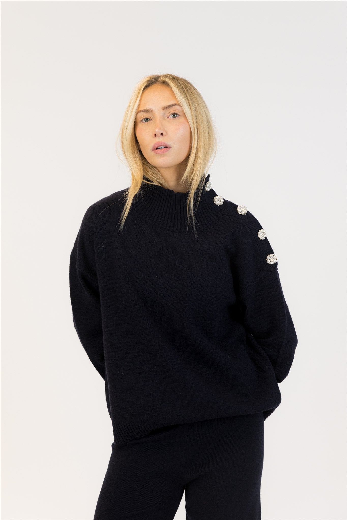 BLAKE PEARL SWEATER